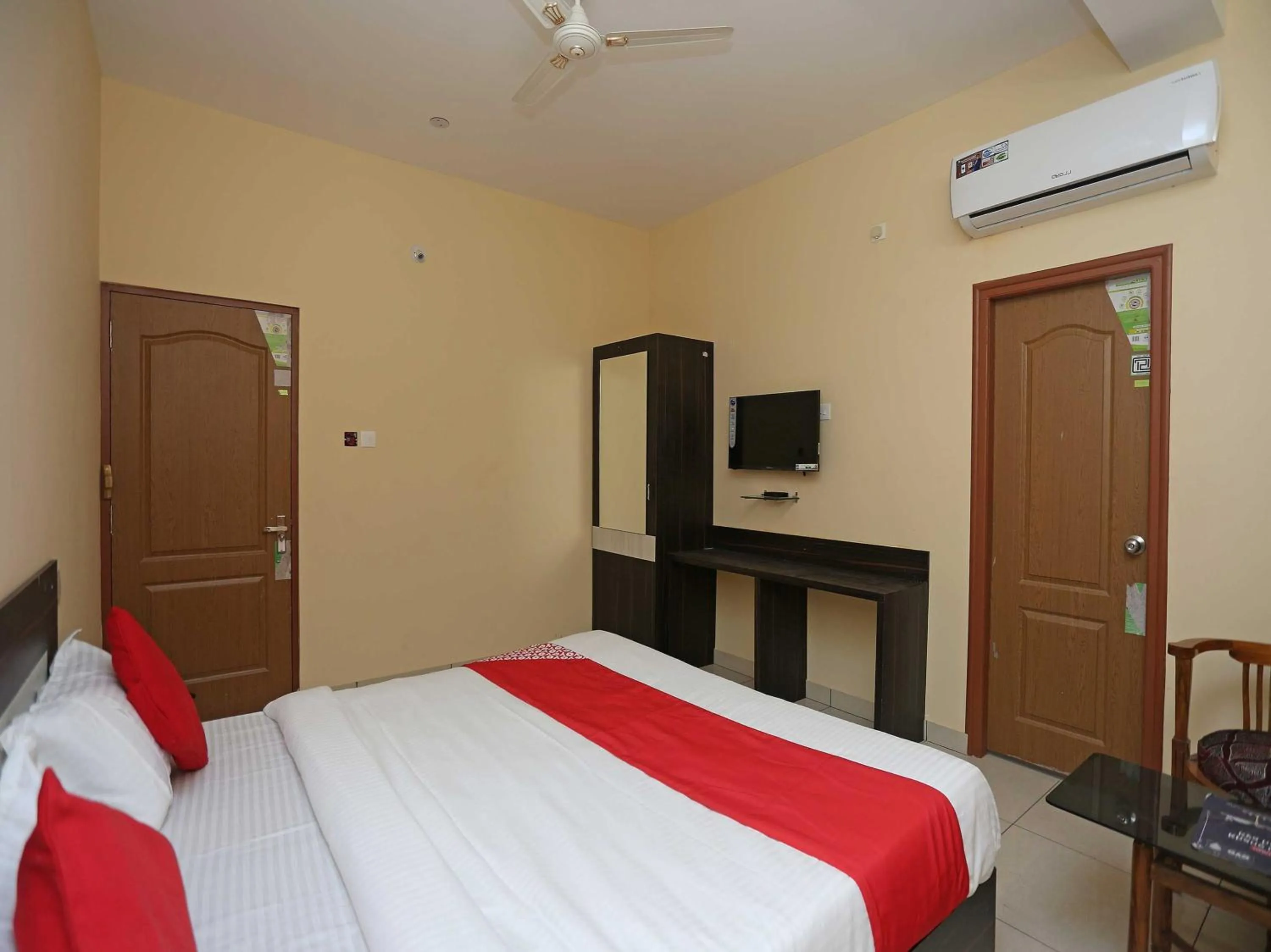 Bedroom in Hotel O Blue Bell