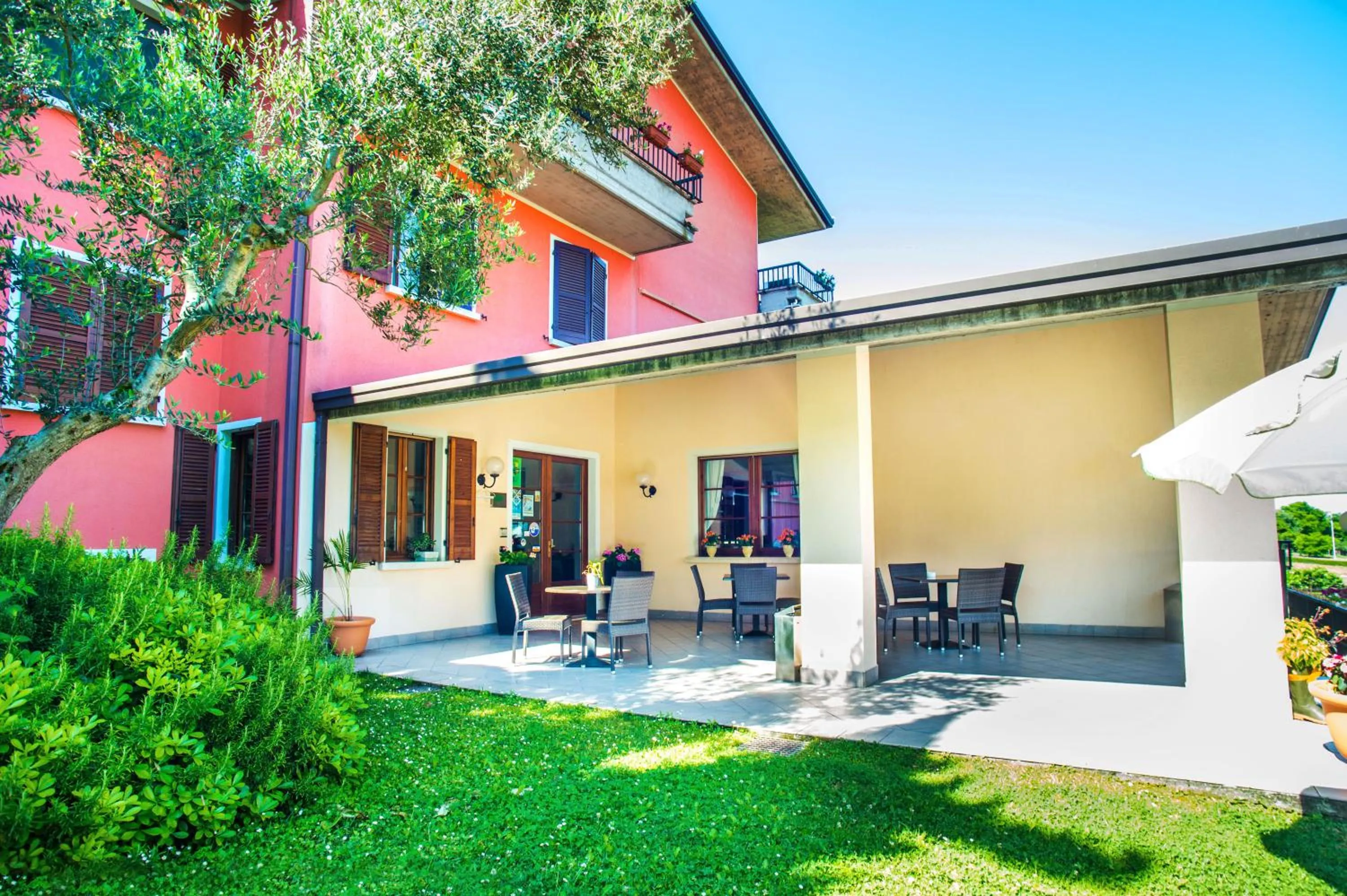 Property building in Hotel Il Castello