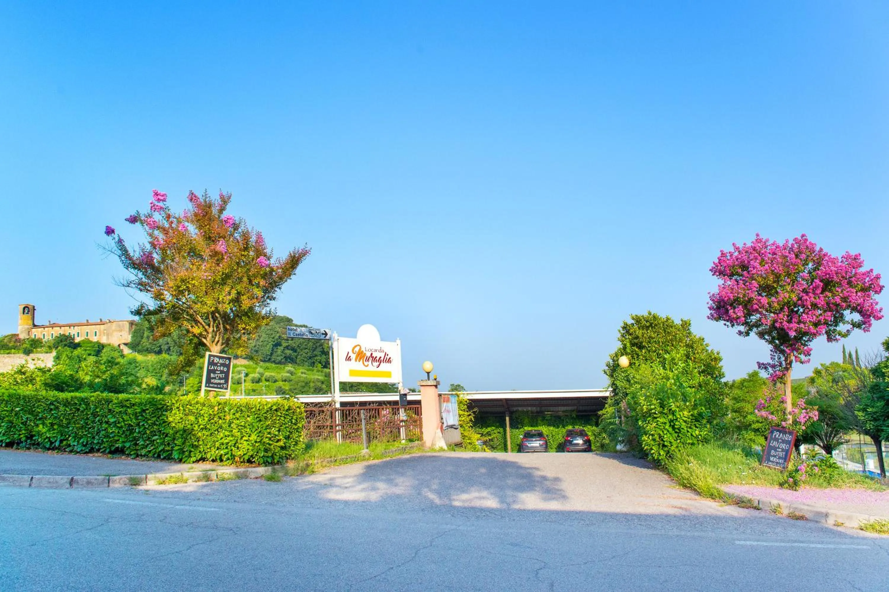 Parking in Hotel Il Castello