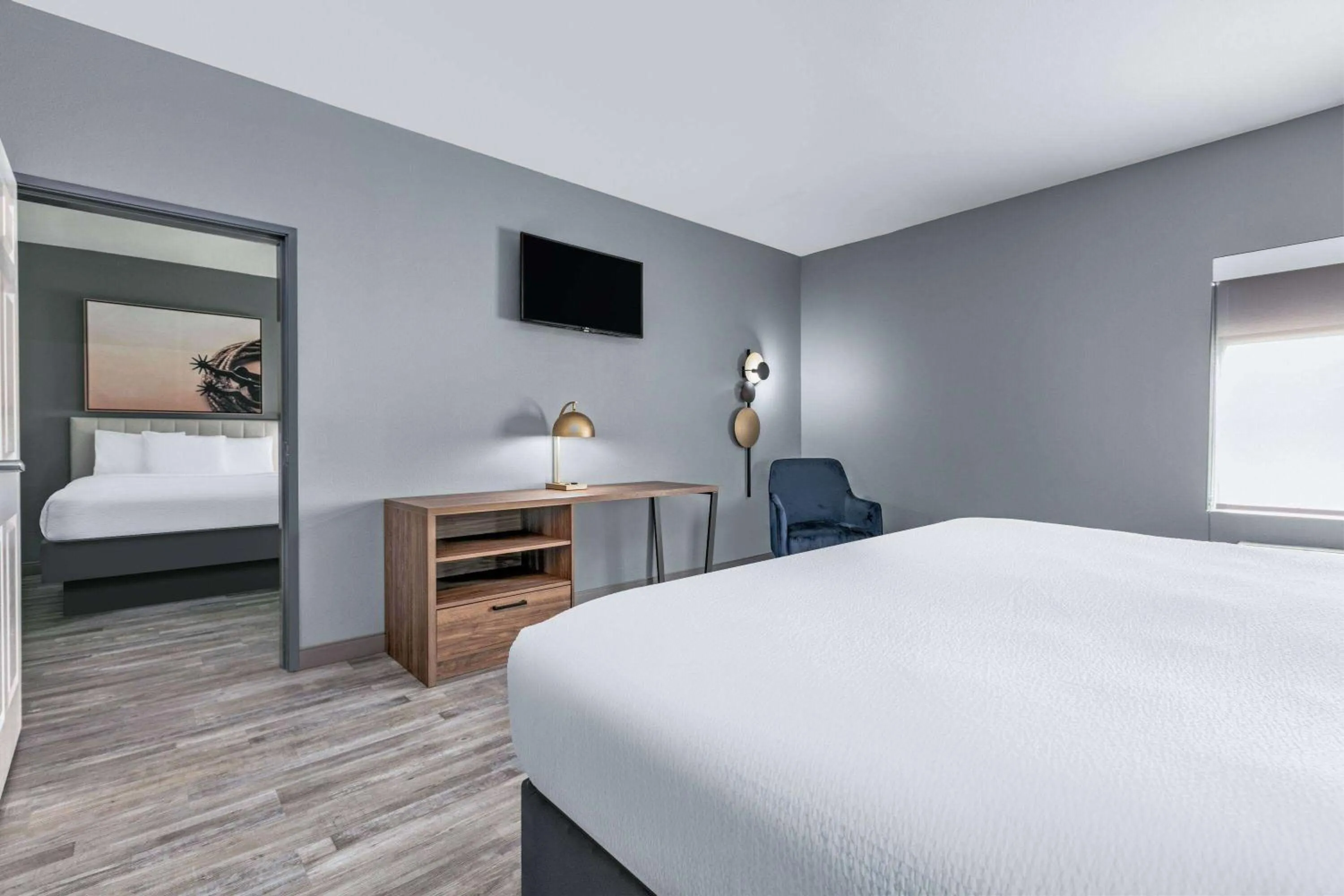 Photo of the whole room in La Quinta by Wyndham Decatur