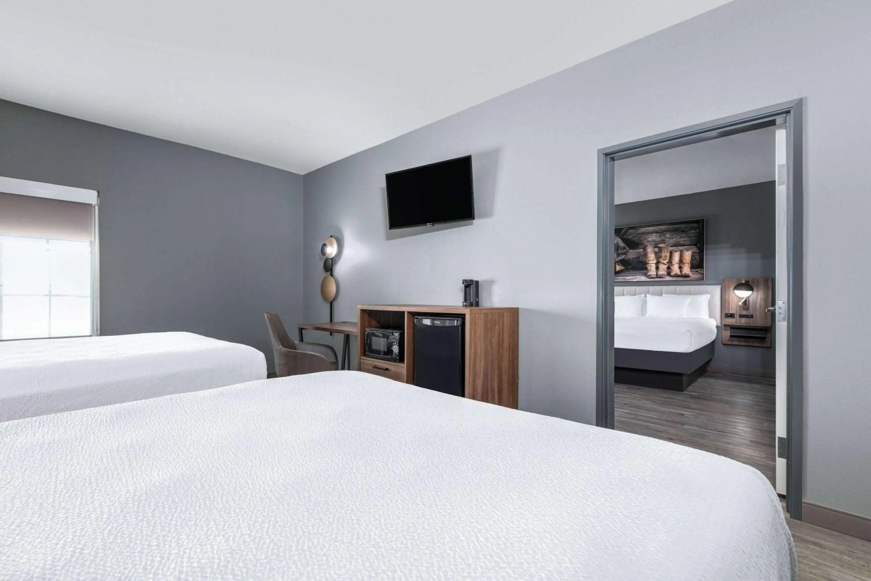 Photo of the whole room in La Quinta by Wyndham Decatur