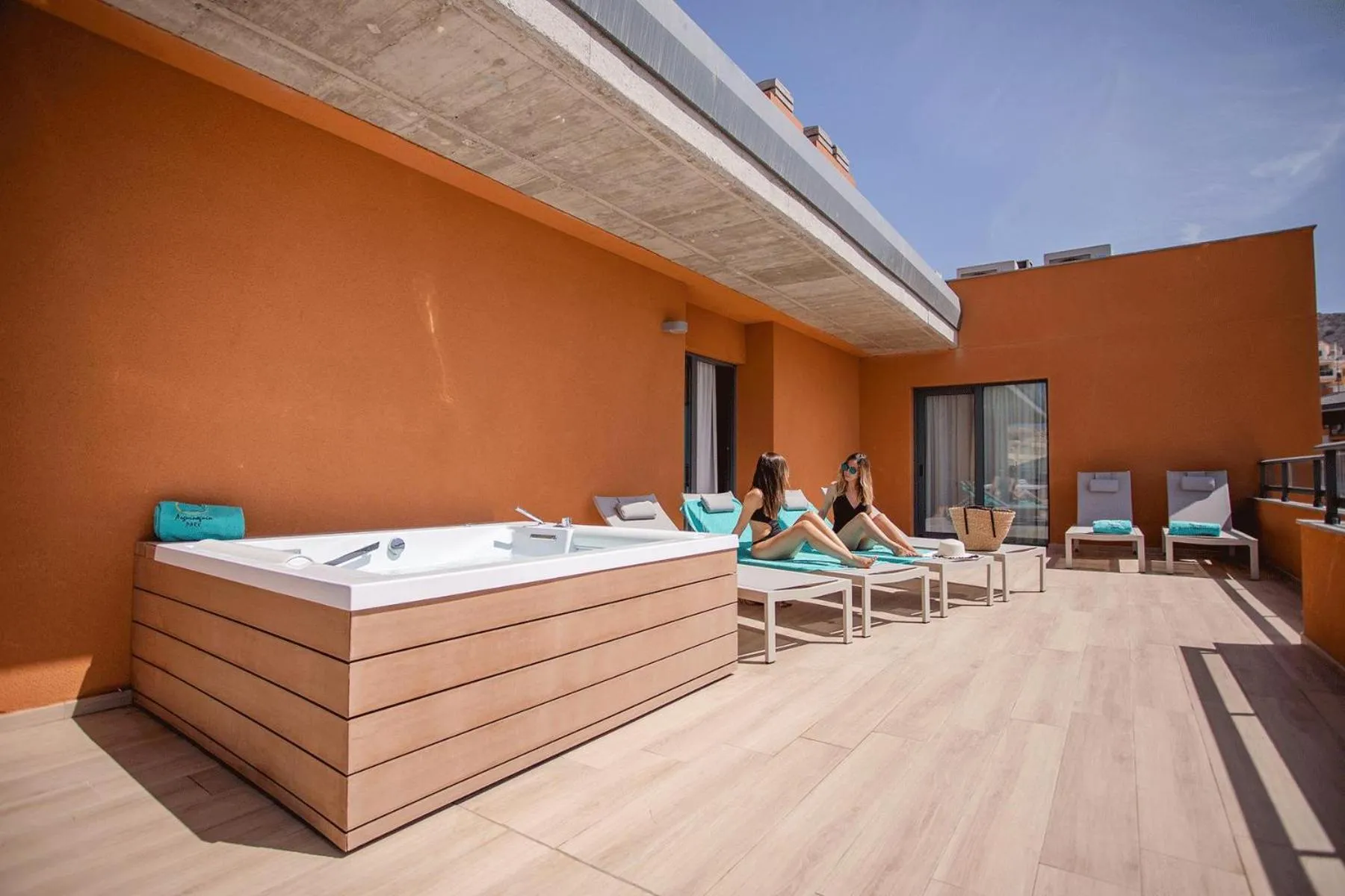 Photo of the whole room in Arguineguín Park By Servatur VV