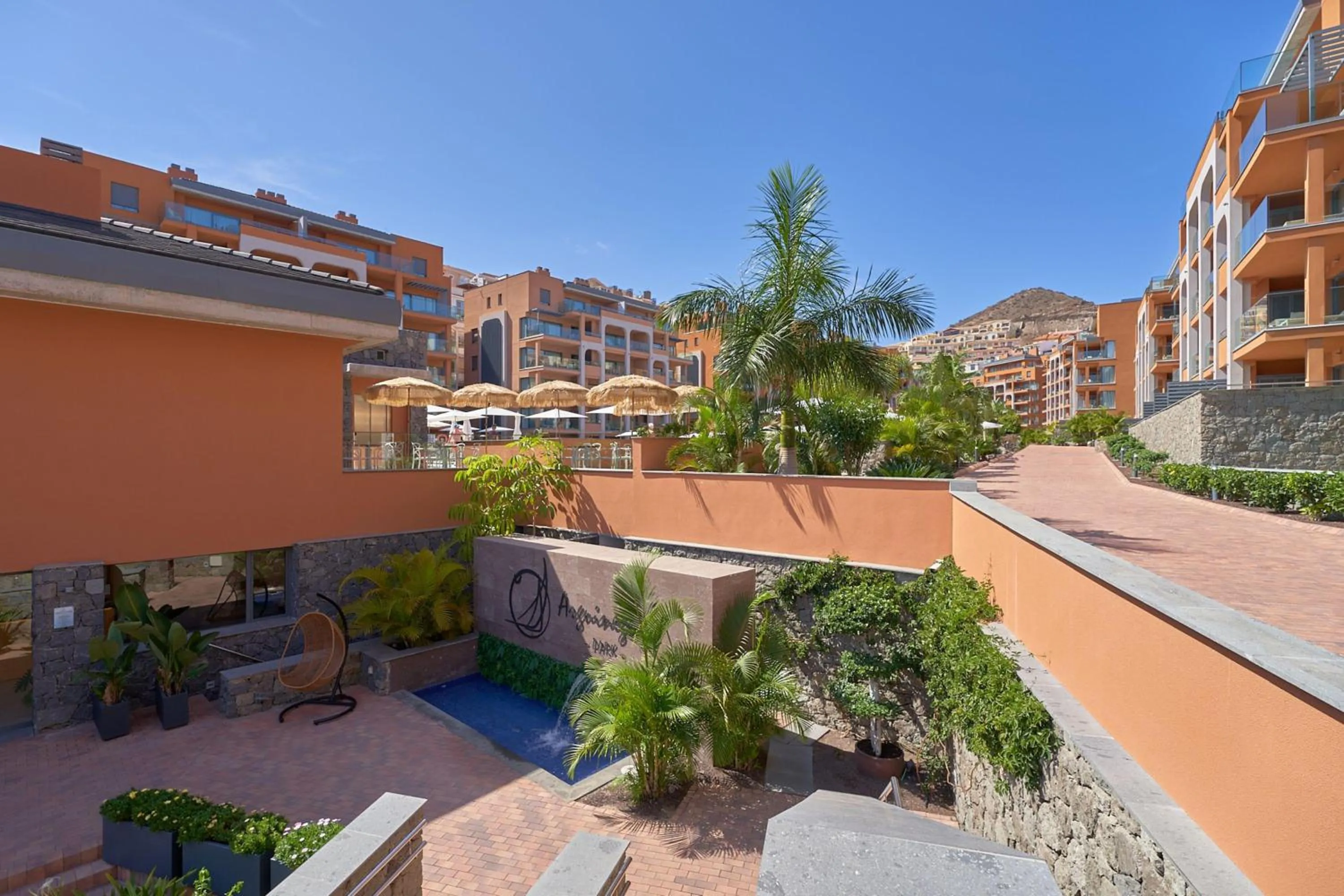 Property building in Arguineguín Park By Servatur VV