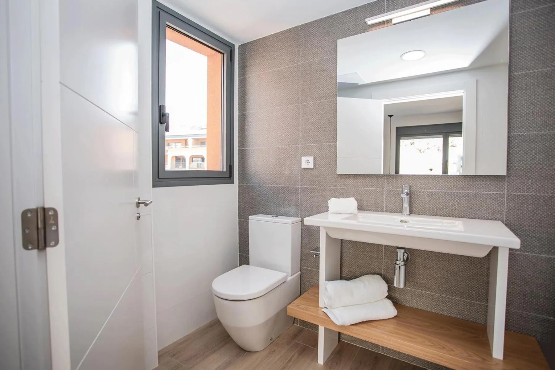 Bathroom in Arguineguín Park By Servatur VV