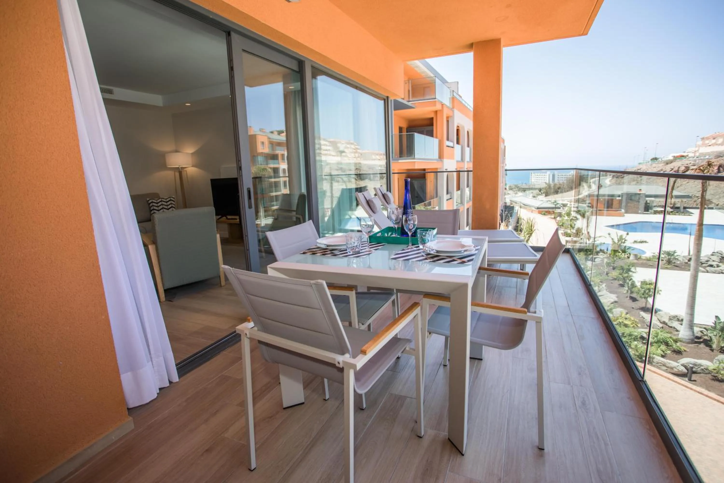 Photo of the whole room in Arguineguín Park By Servatur VV