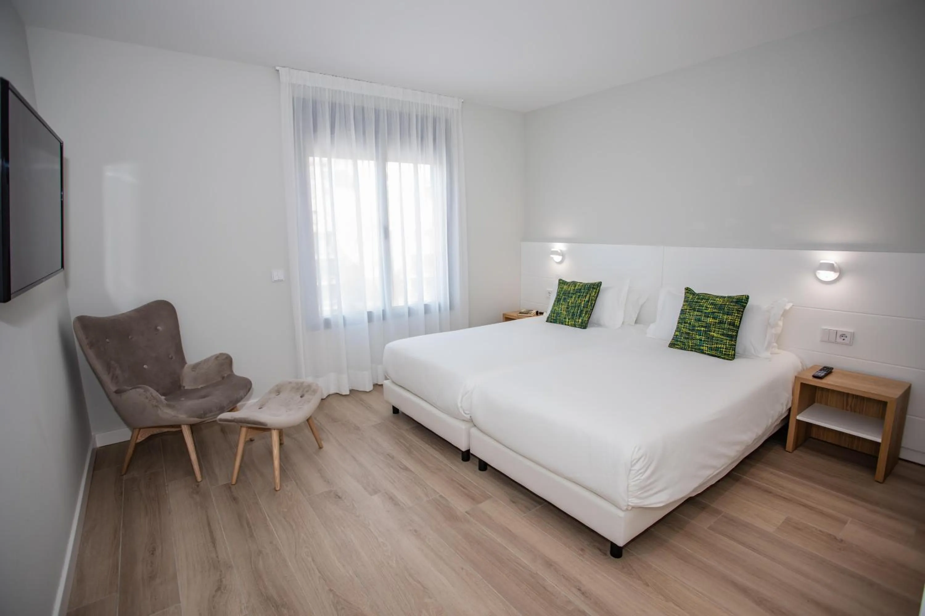 Photo of the whole room, Bed in Arguineguín Park By Servatur VV