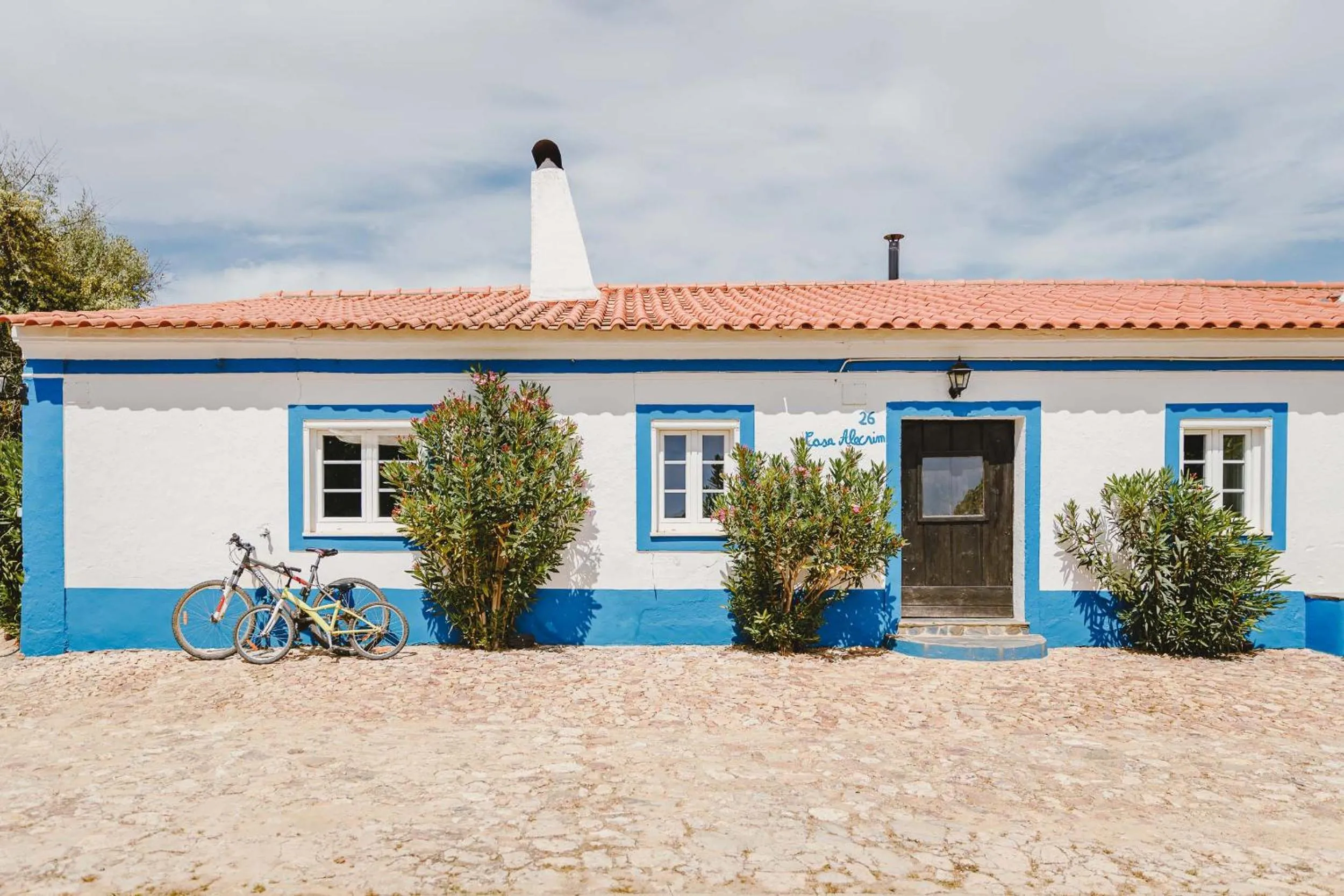 Two-Bedroom House in Monte do Ramalho