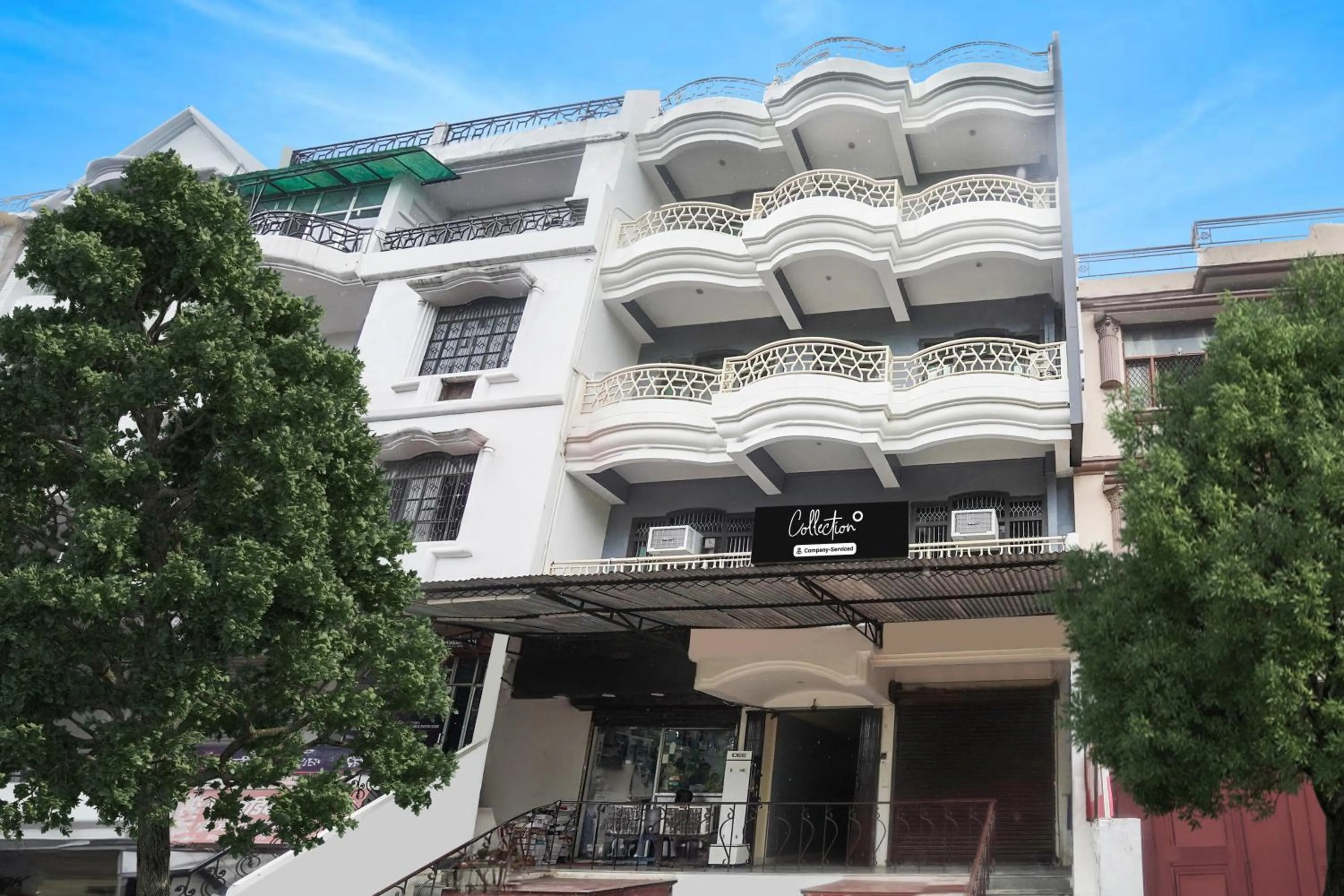 Facade/entrance in Super Collection O Rajapur Circuit House