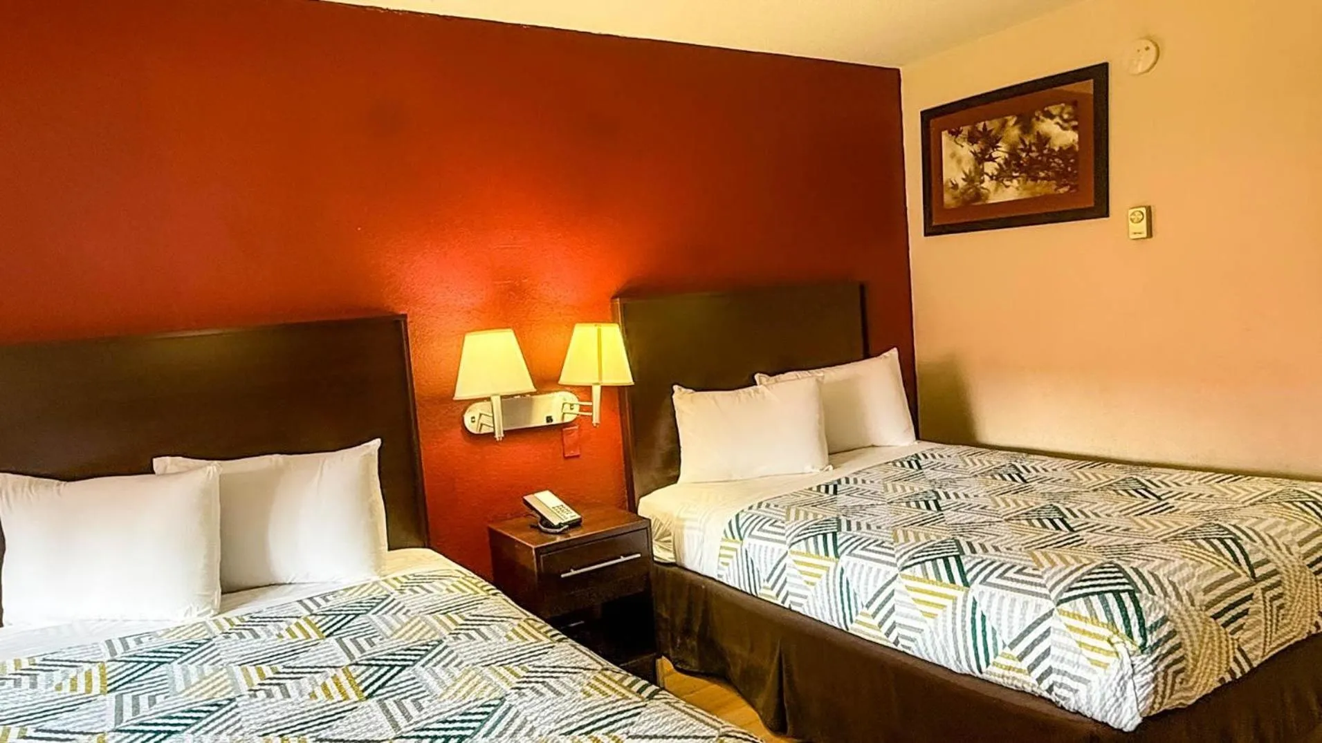 Bedroom, Bed in Motel 6 Smyrna, GA