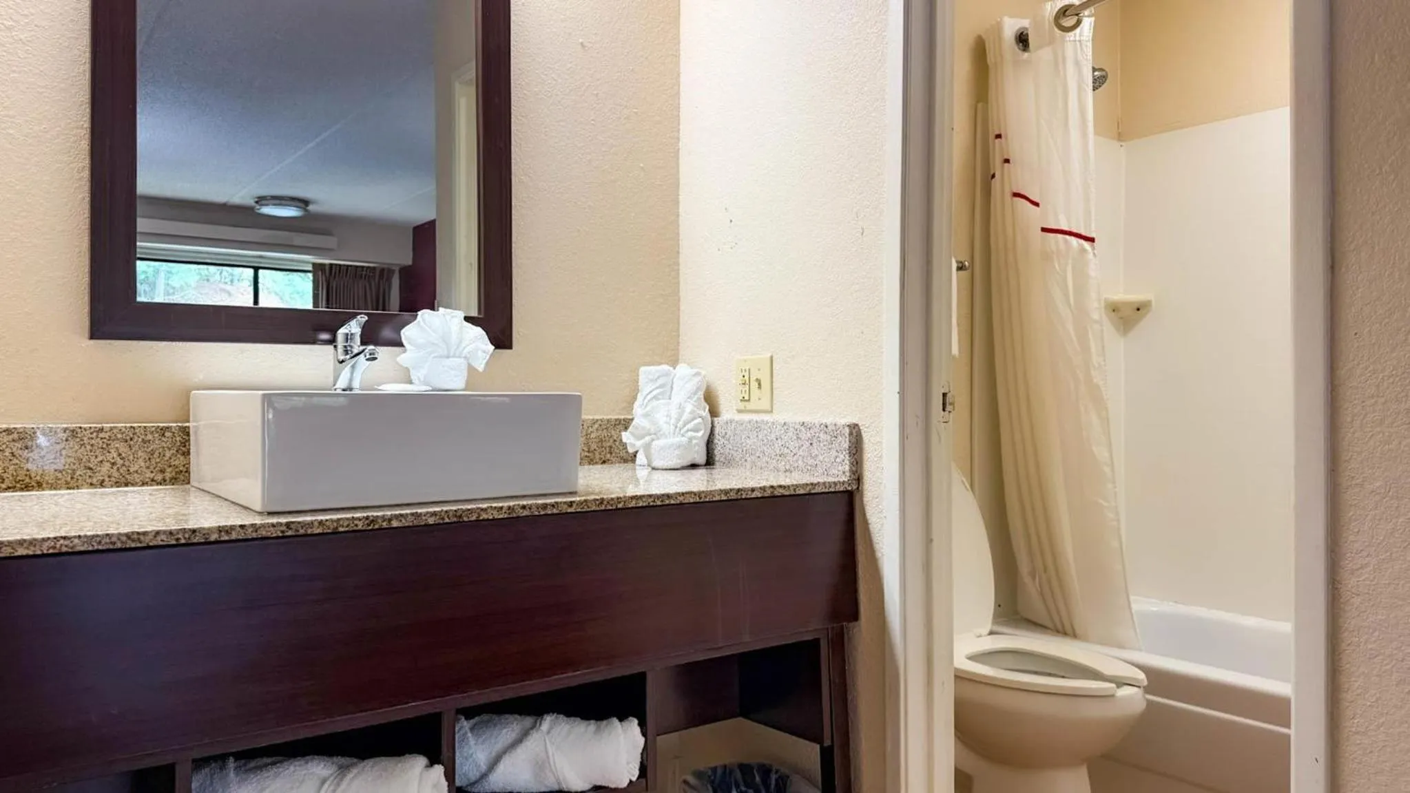 Bathroom in Motel 6 Smyrna, GA