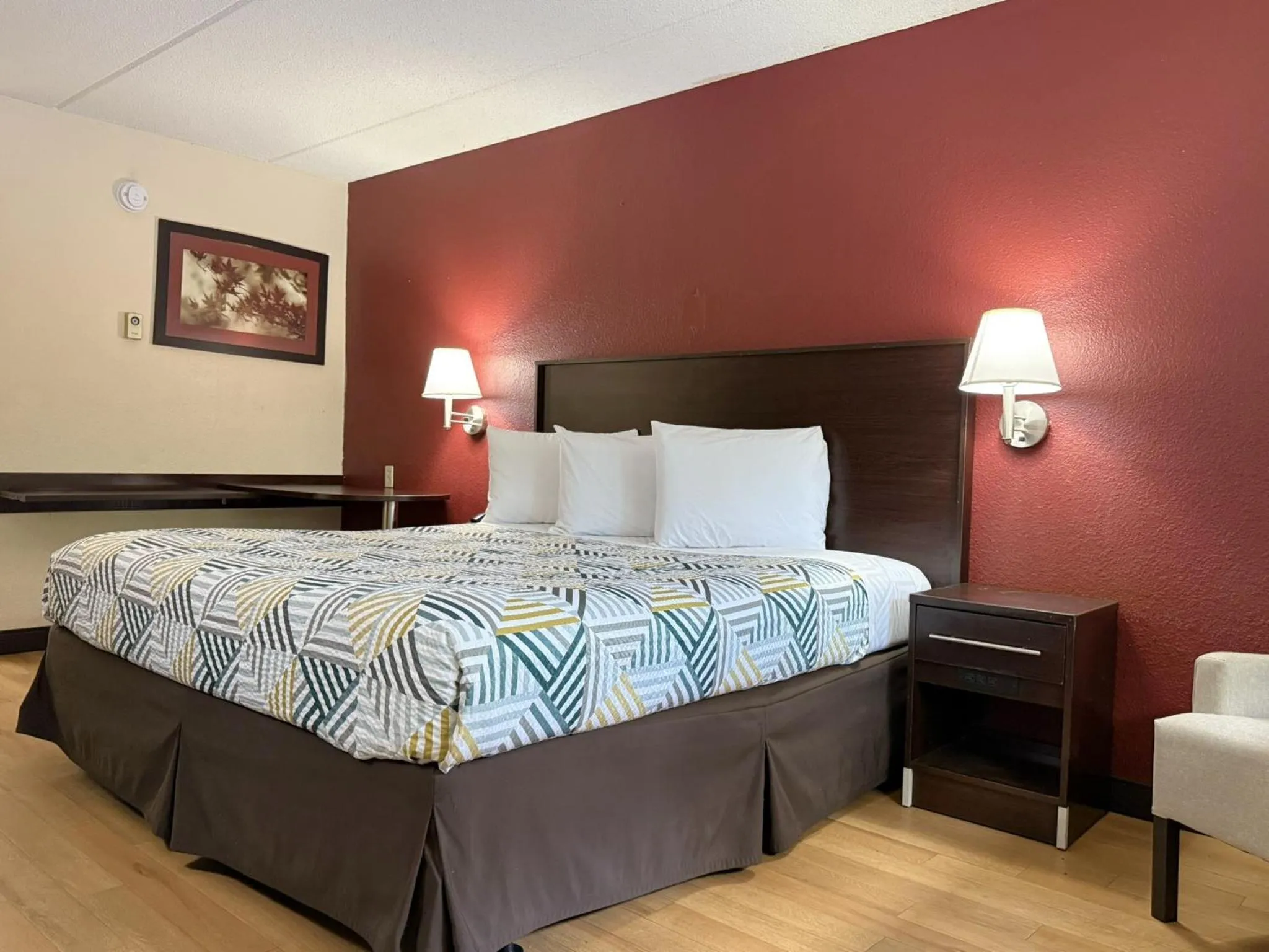 Bed in Motel 6 Smyrna, GA