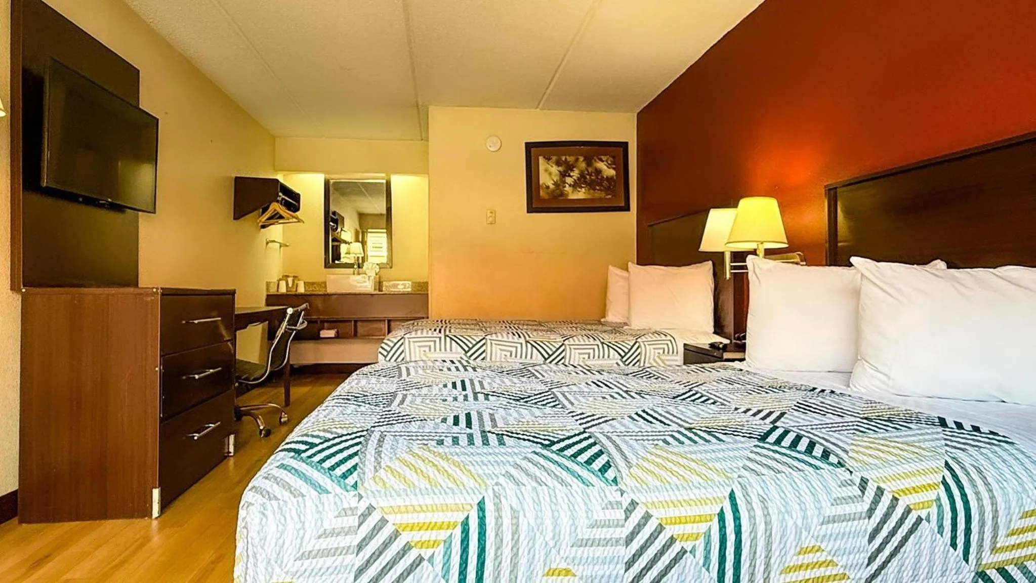 Bedroom, Bed in Motel 6 Smyrna, GA