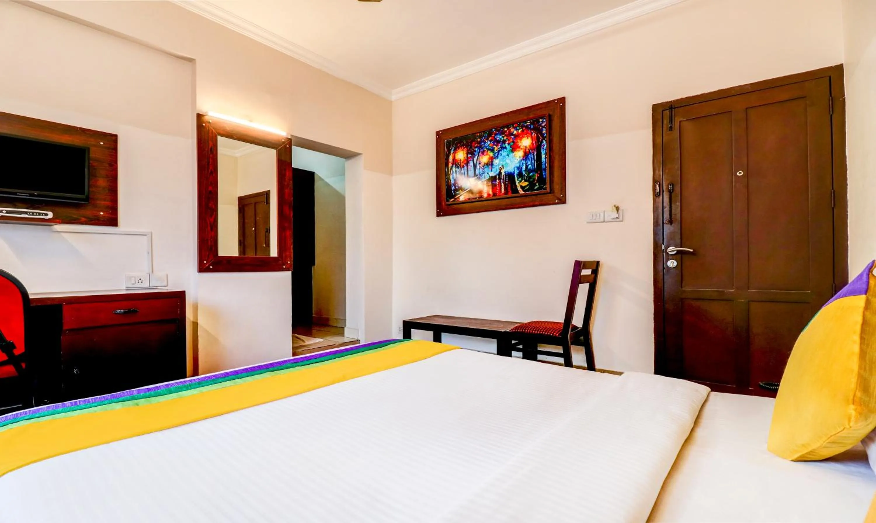 Bedroom, Bed in Itsy Hotels Ammu Regency