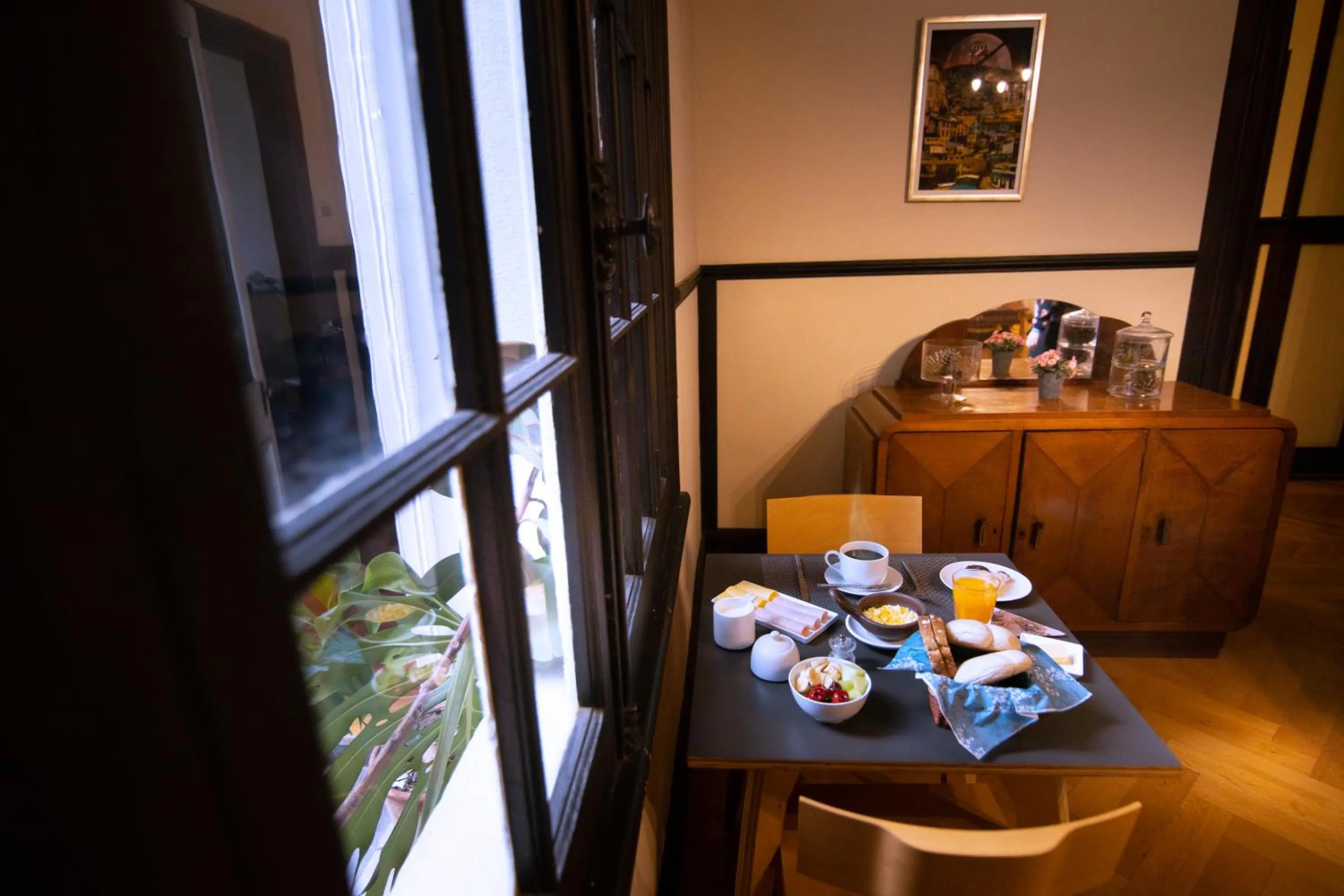 Dining area in New Voga Hotel Boutique