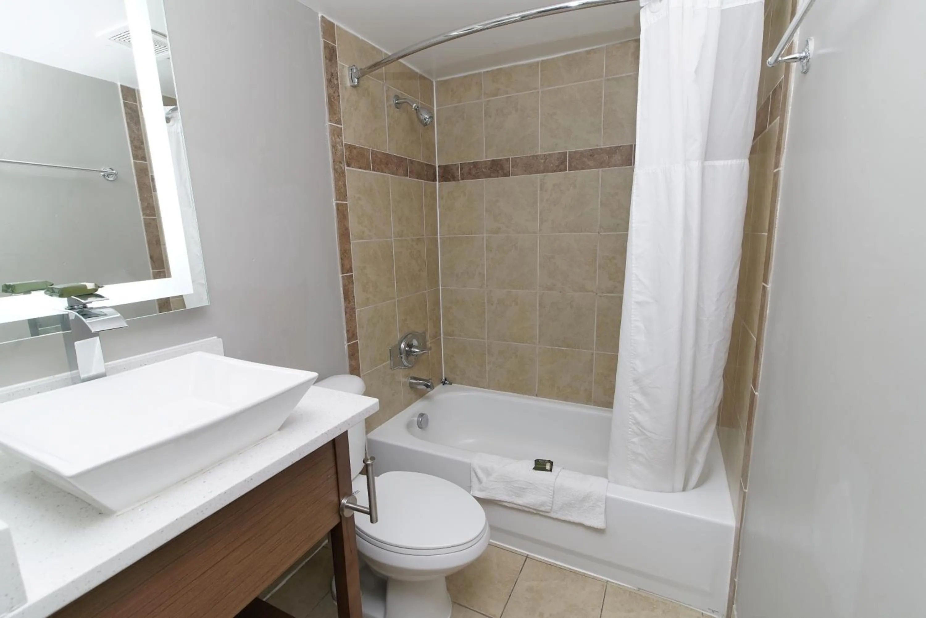 Bathroom in Oceans 2700