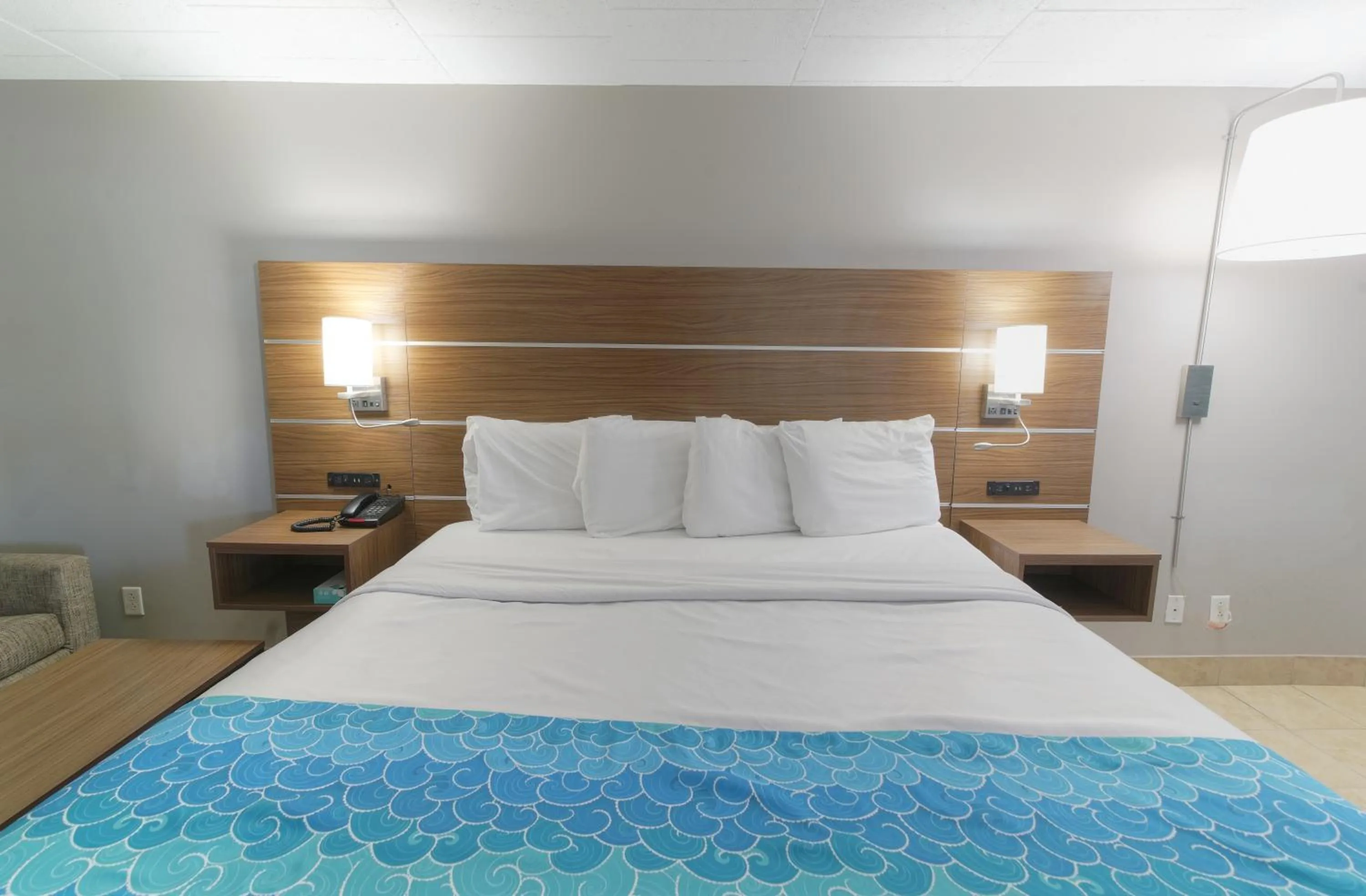 Bed in Oceans 2700