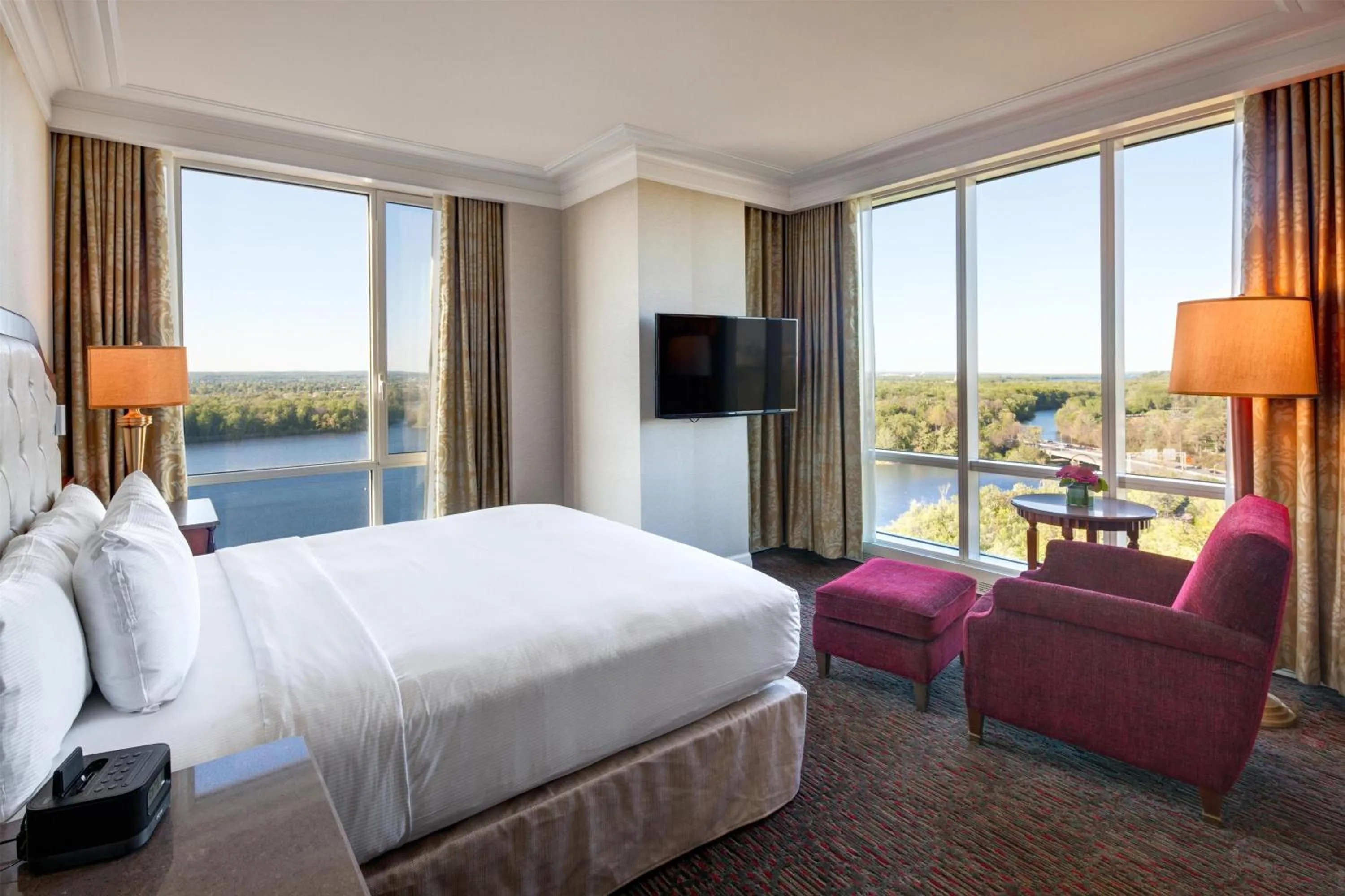 Bed in Hilton Lac-Leamy