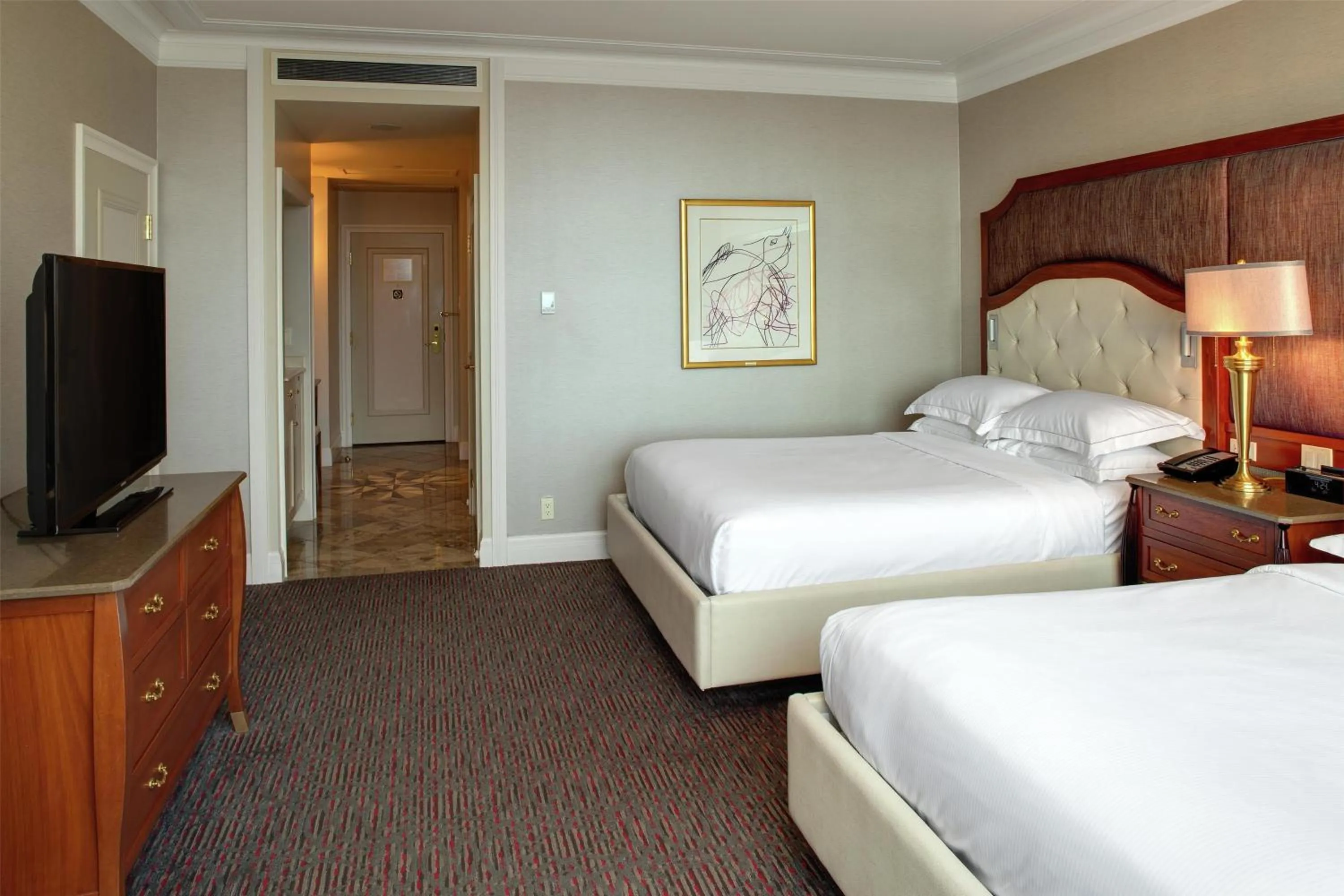 Bedroom, Bed in Hilton Lac-Leamy