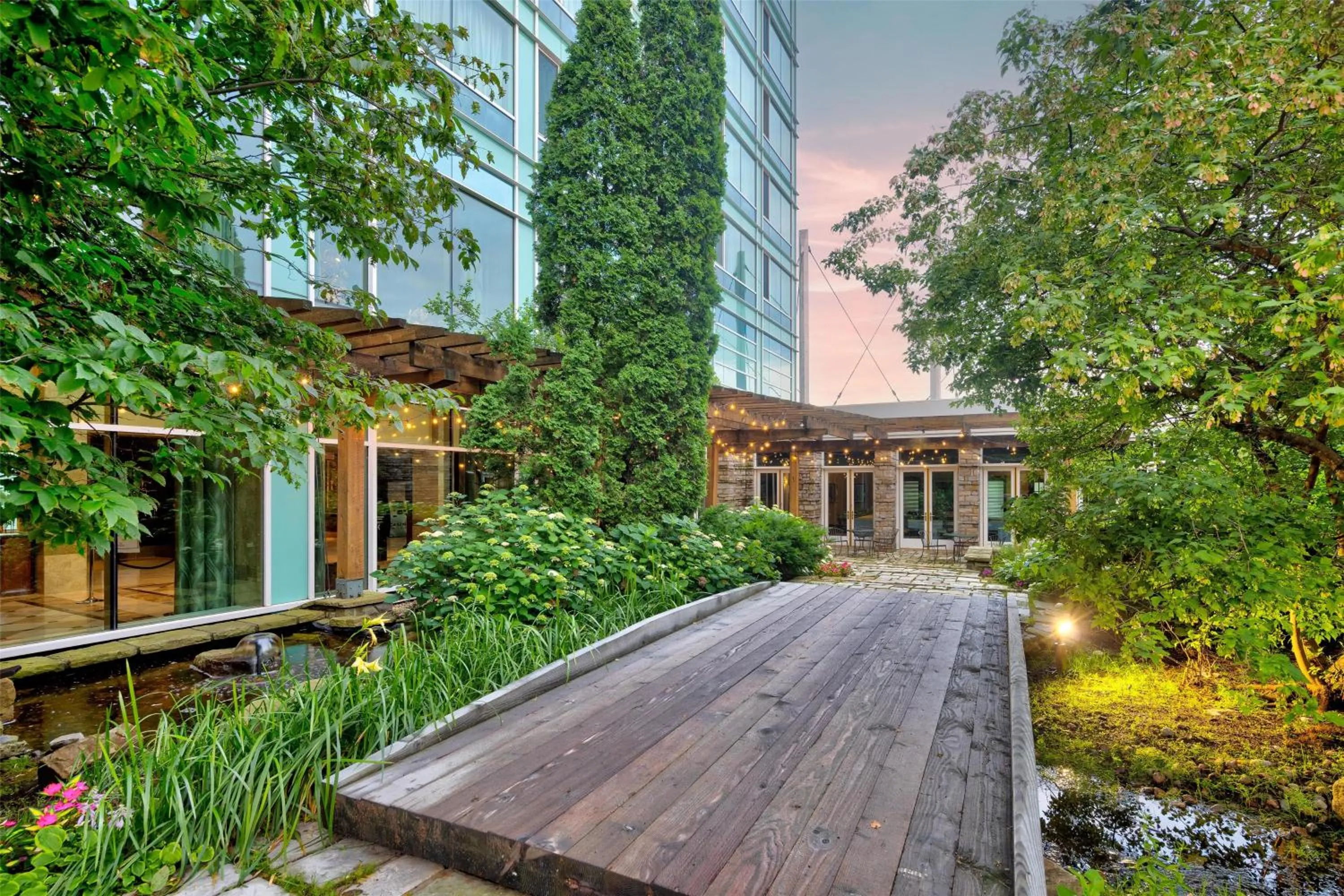 Garden in Hilton Lac-Leamy