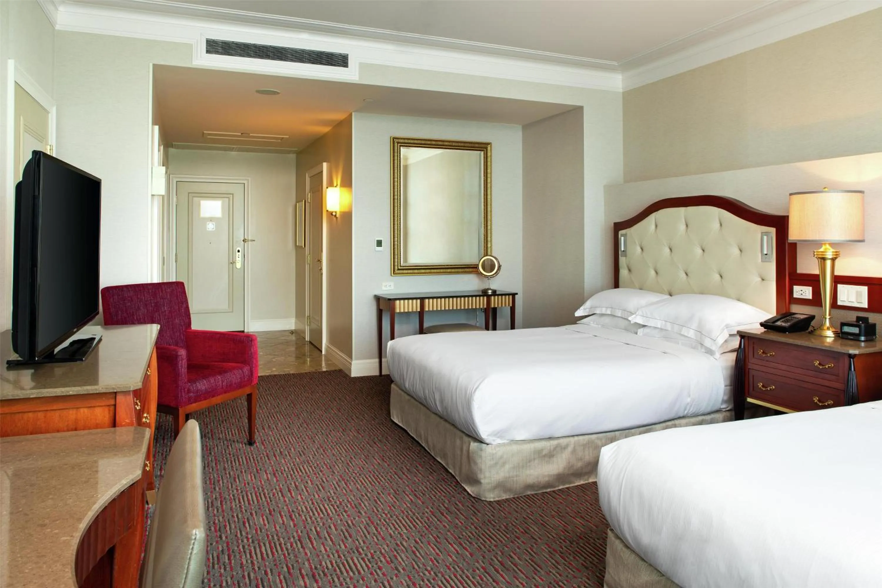 Bedroom, Bed in Hilton Lac-Leamy