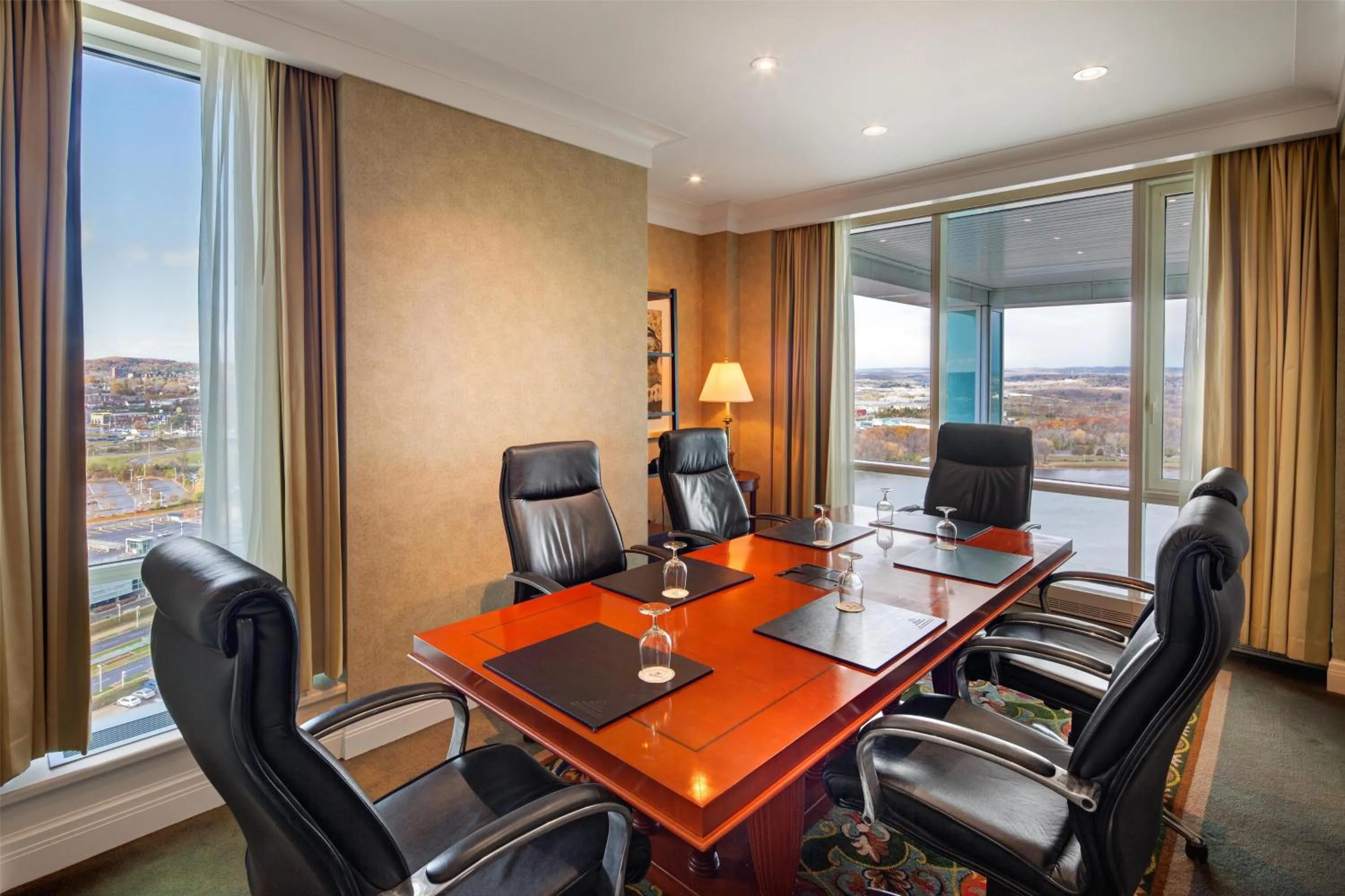 Meeting/conference room in Hilton Lac-Leamy