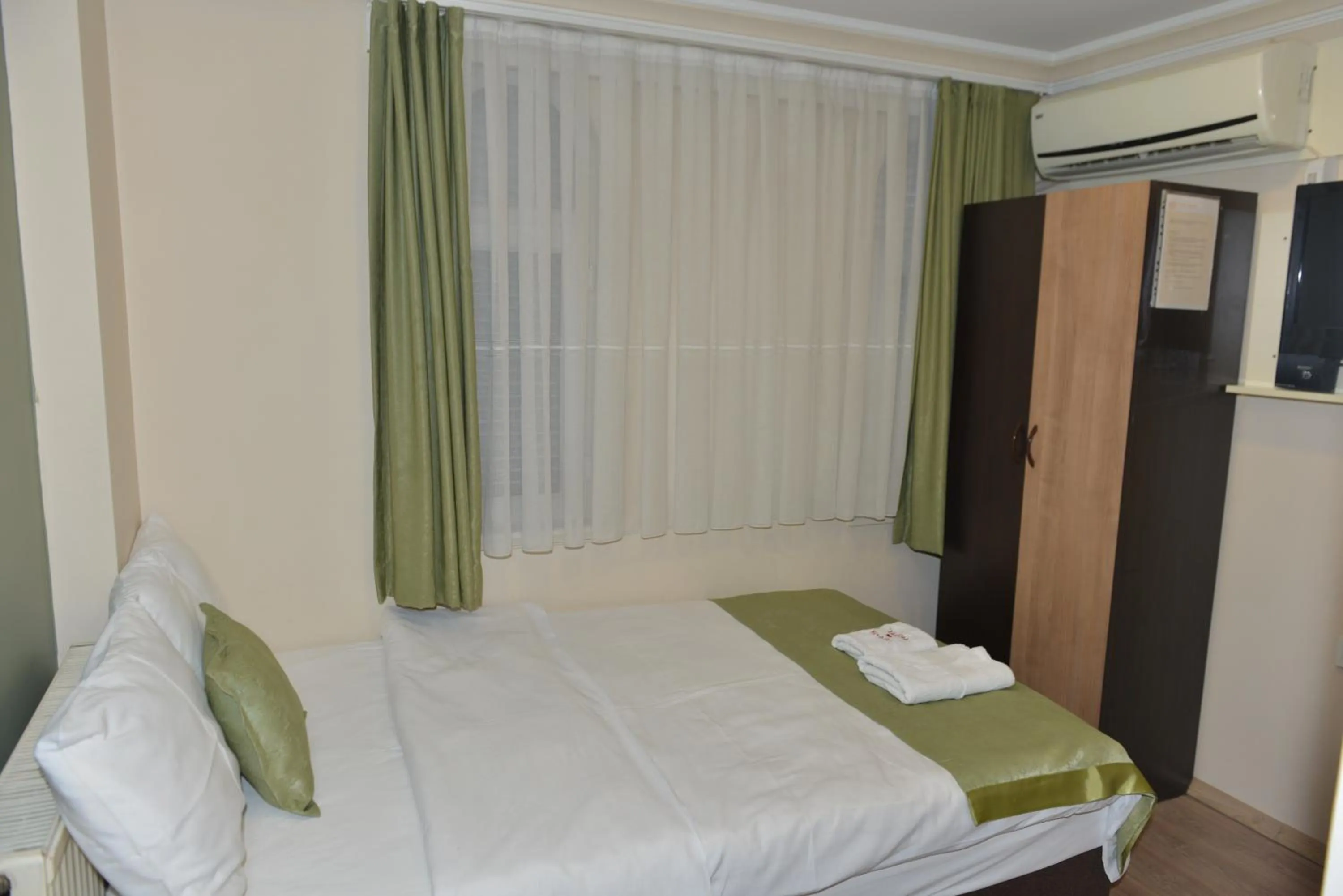 Photo of the whole room in Teras Hotel Kağıthane