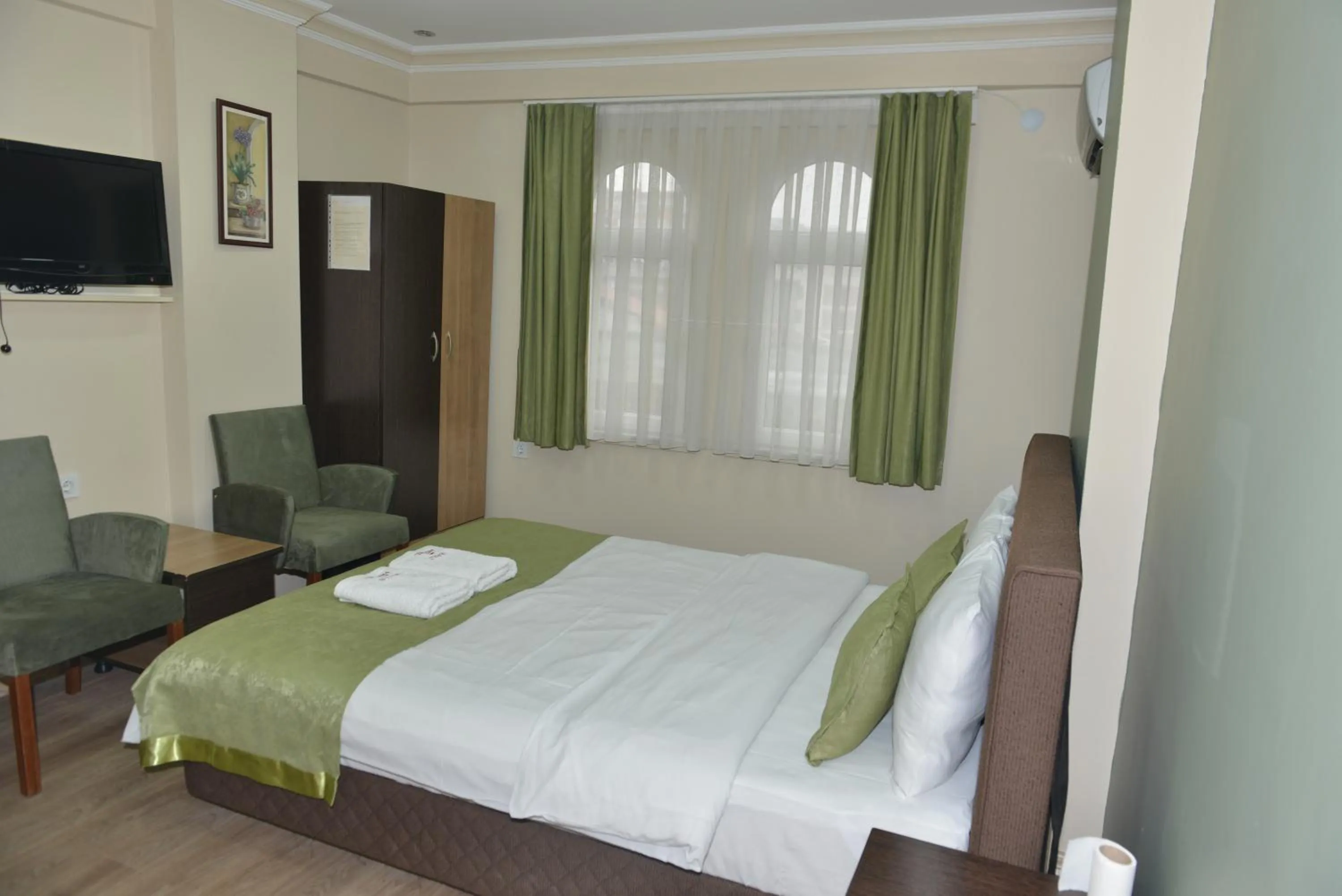 Photo of the whole room in Teras Hotel Kağıthane