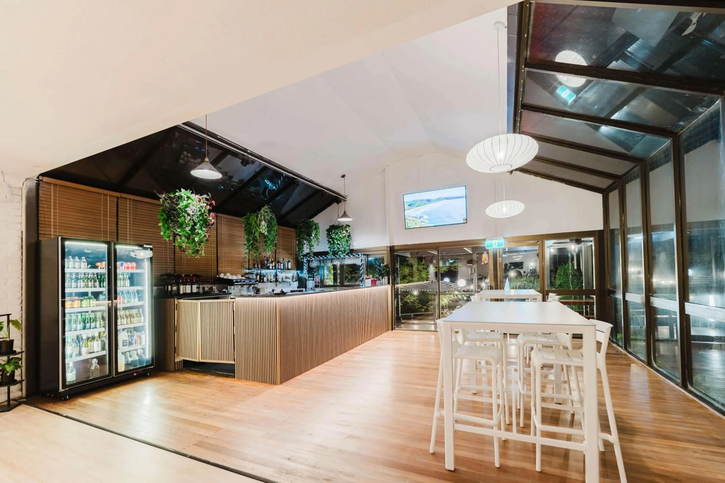 Lounge or bar in Country 2 Coast Motor Inn Coffs Harbour