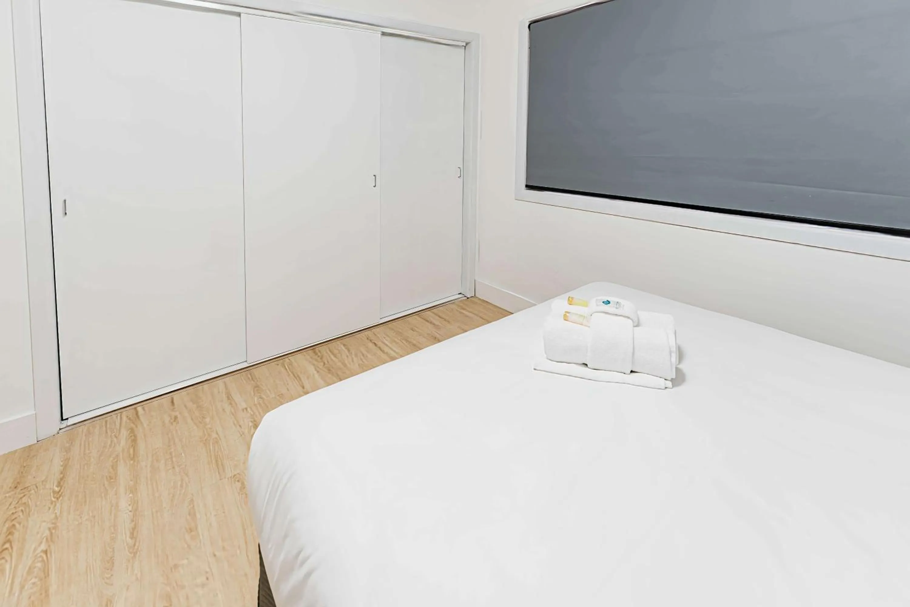 Bed in Country 2 Coast Motor Inn Coffs Harbour