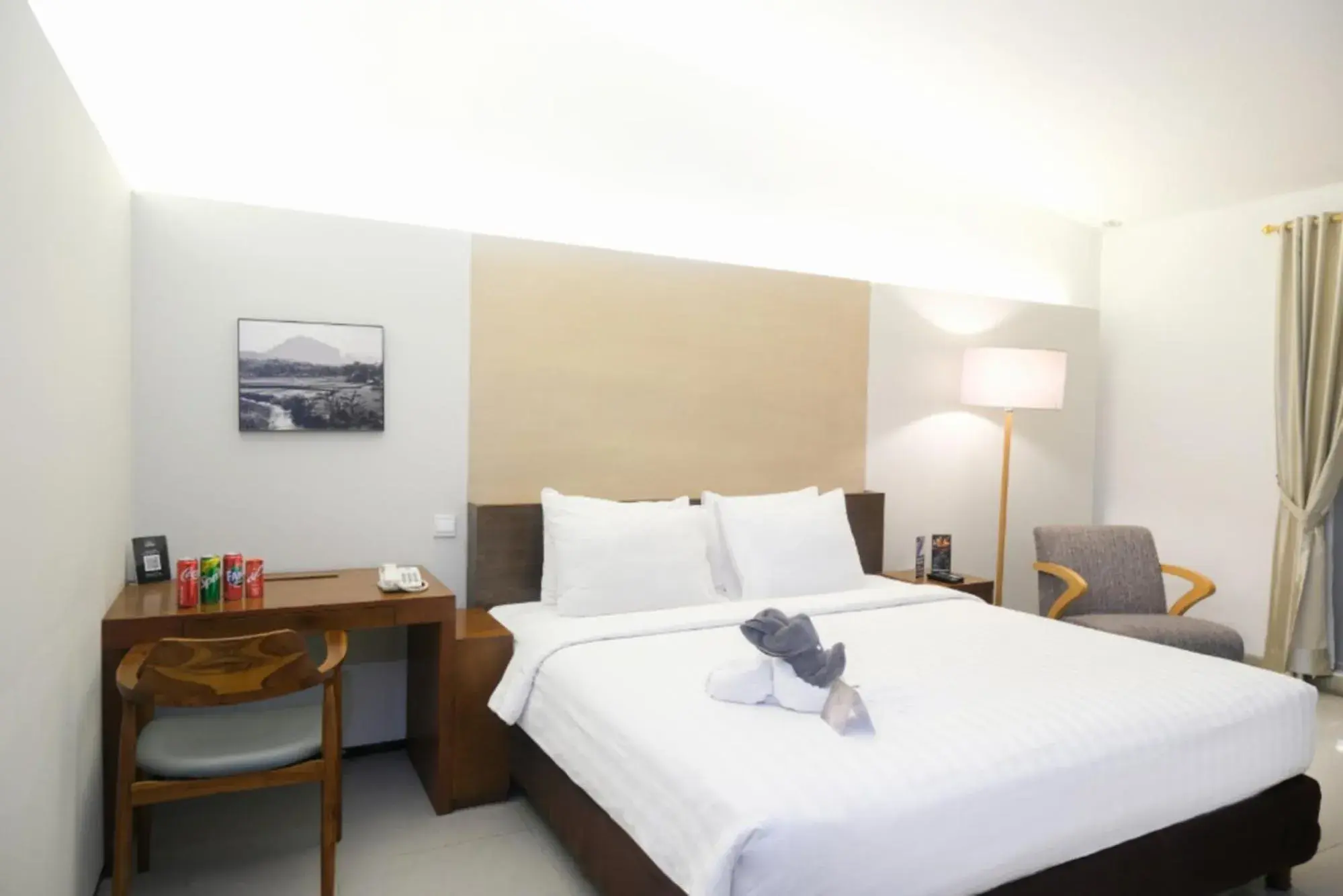 Deluxe Double or Twin Room in Hotel Neo+ Green Savana Sentul City Deluxe Double or Twin Room in Hotel Neo+ Green Savana Sentul City
