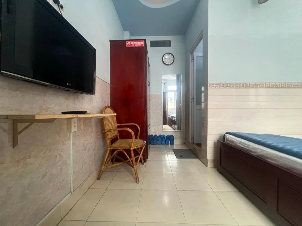 Bed in Kim Long Hotel