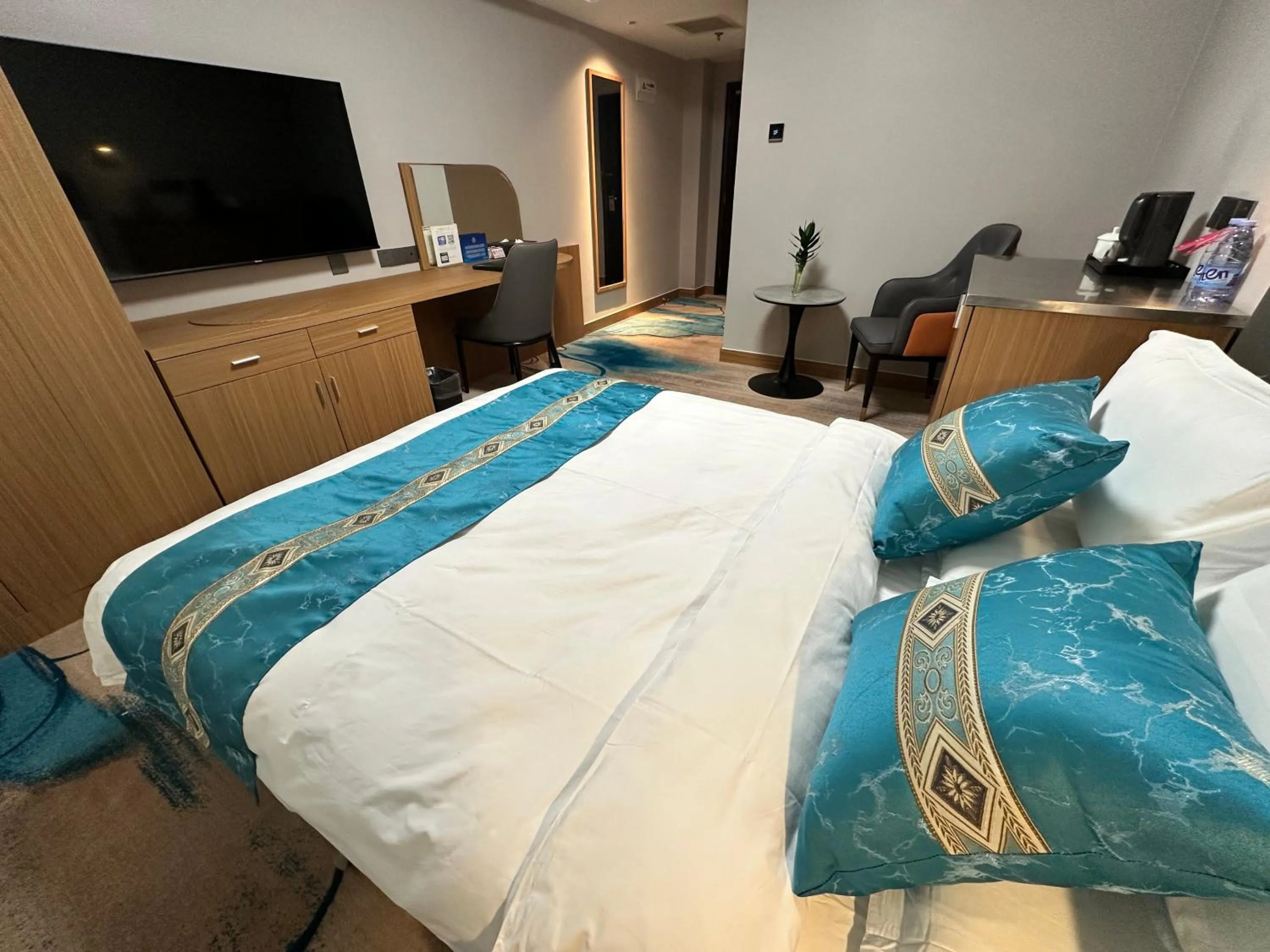 Bed in The North Garden Hotel Beijing Wangfujing