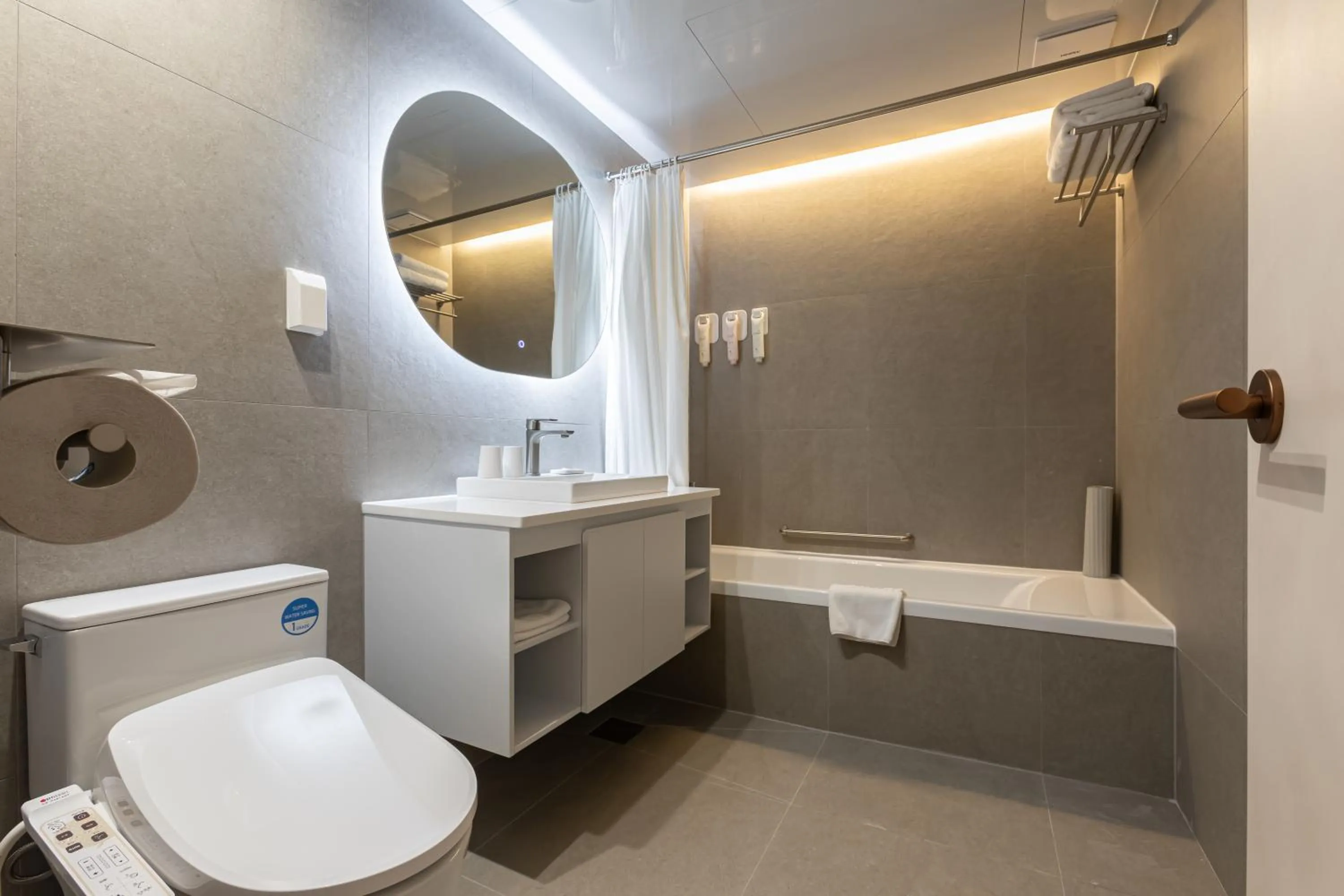 New Seoul Hotel Myeongdong