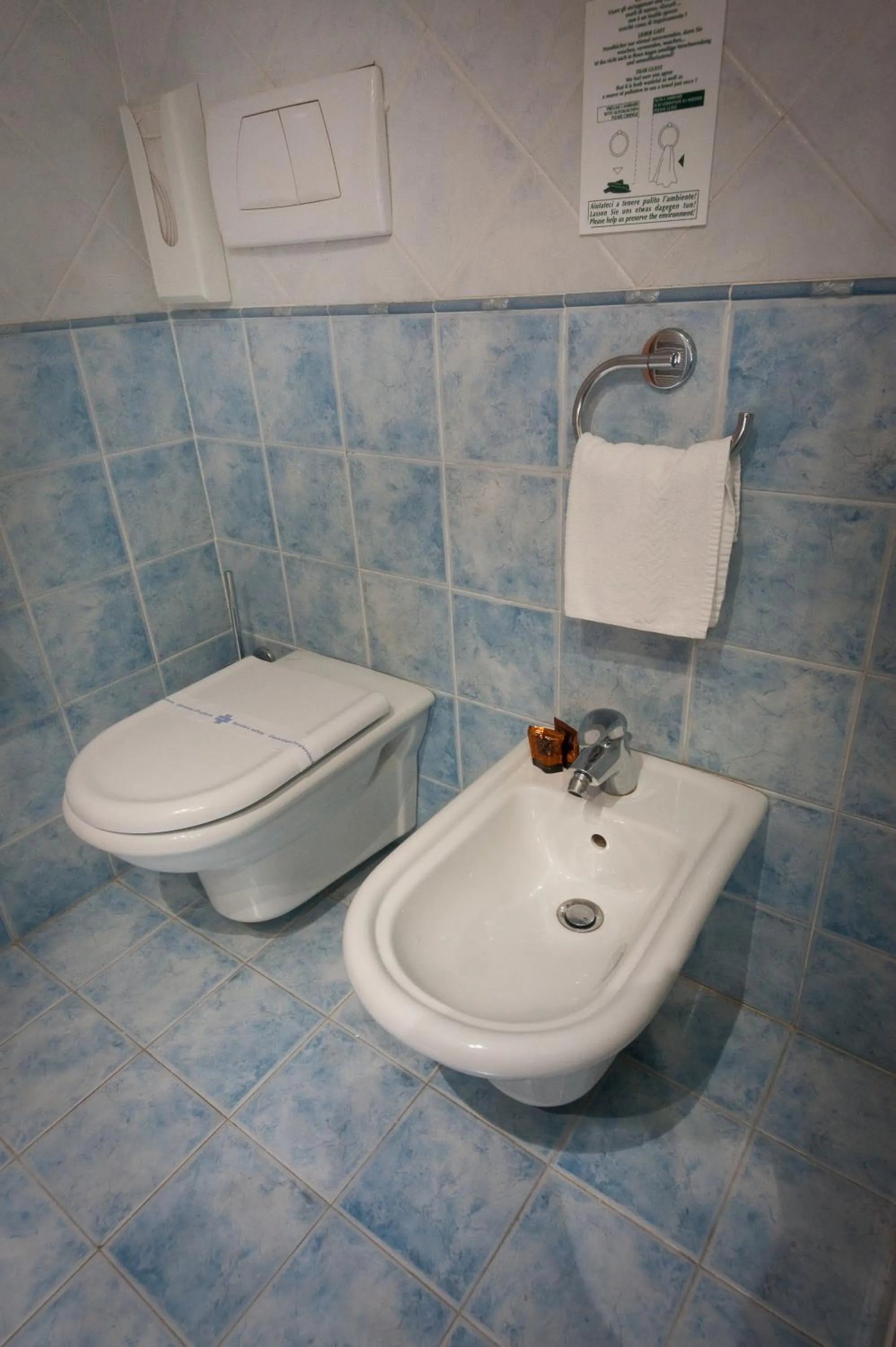 Toilet in Hotel Le Sorgenti