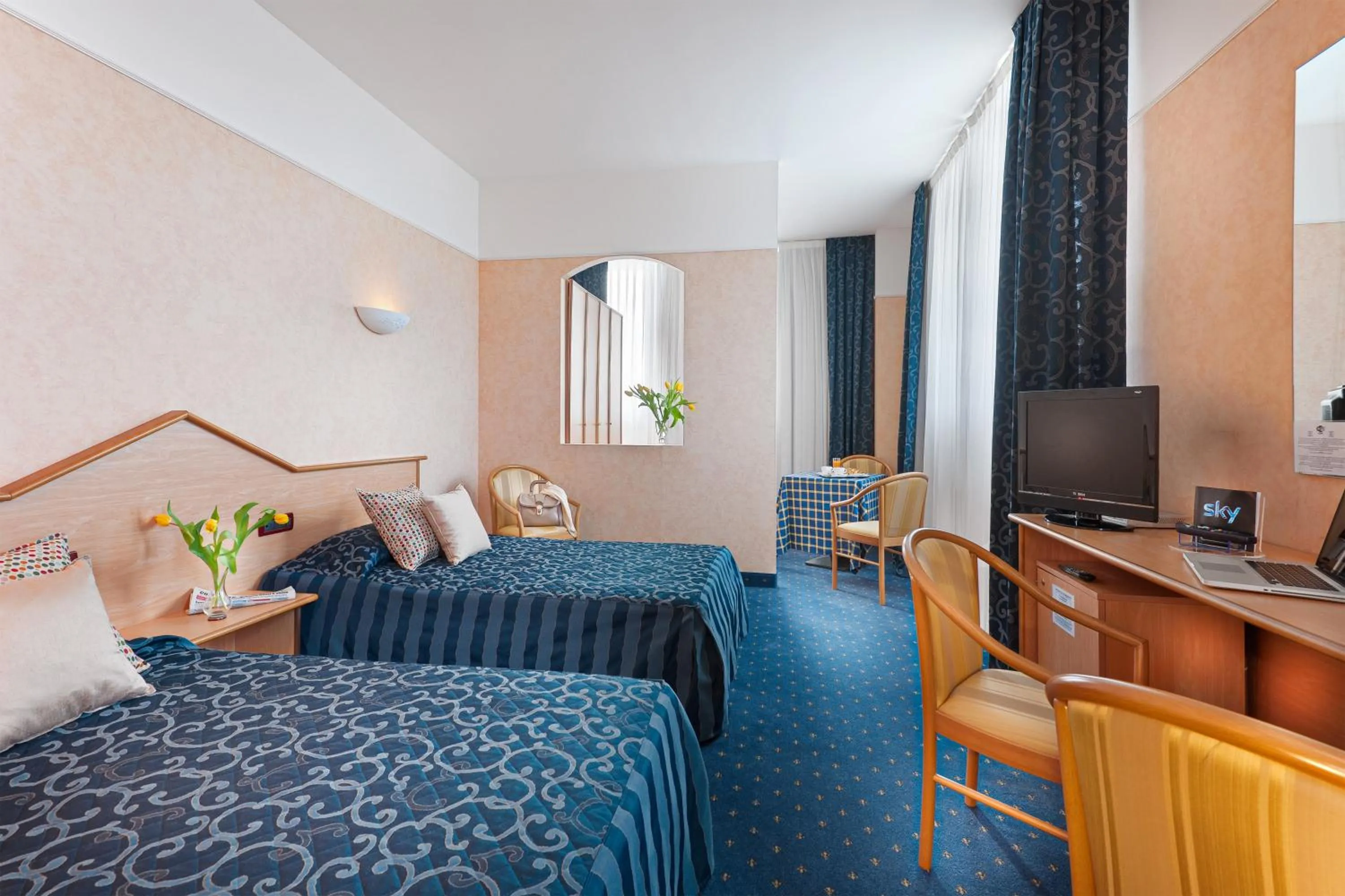 Photo of the whole room, Bed in Hotel Le Sorgenti