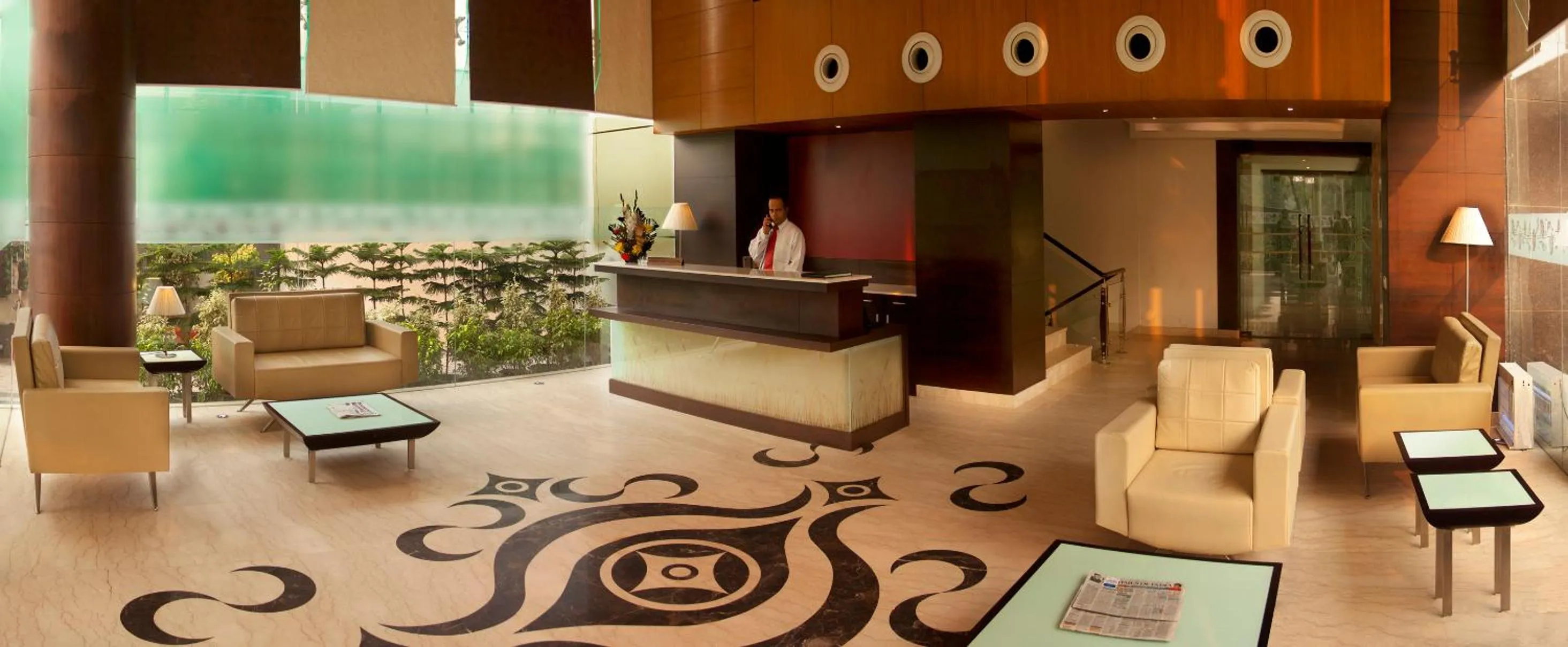 Lobby or reception in TreeHouse Queens Pearl