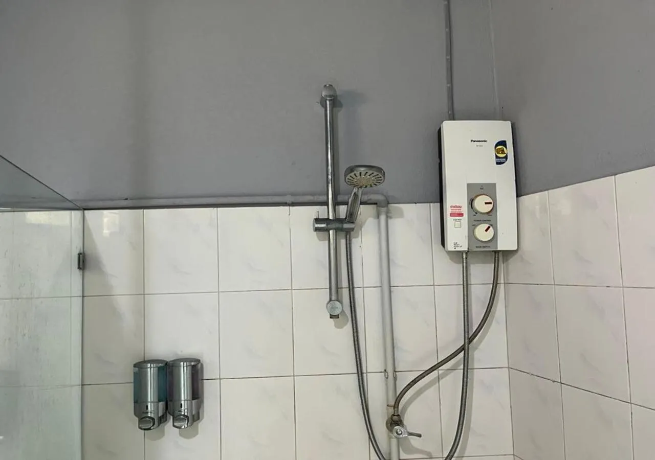 Shower in Srichada Hotel Khaolak - SHA Extra Plus