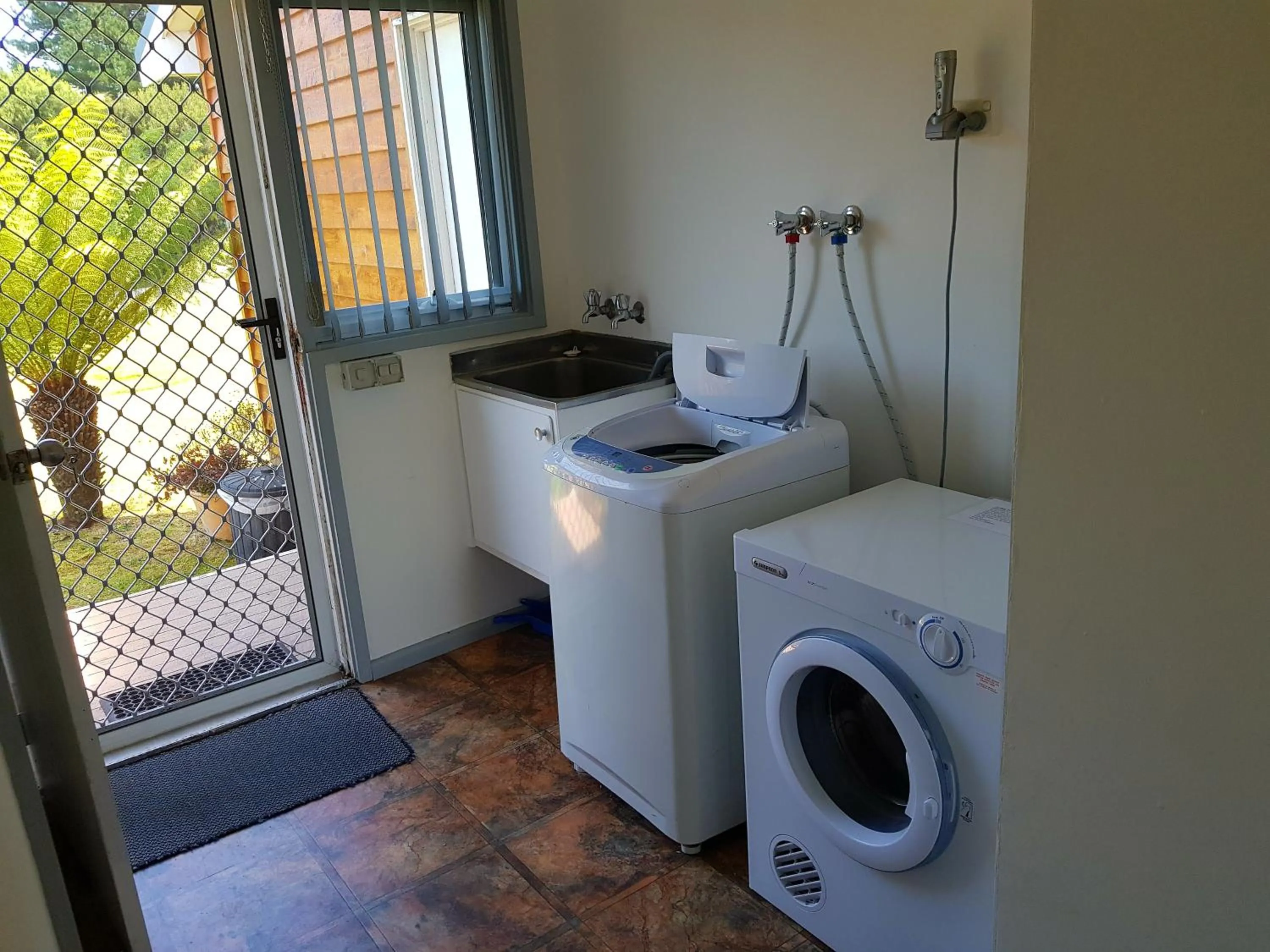 Area and facilities in Regatta Point Tavern & Holiday Villas