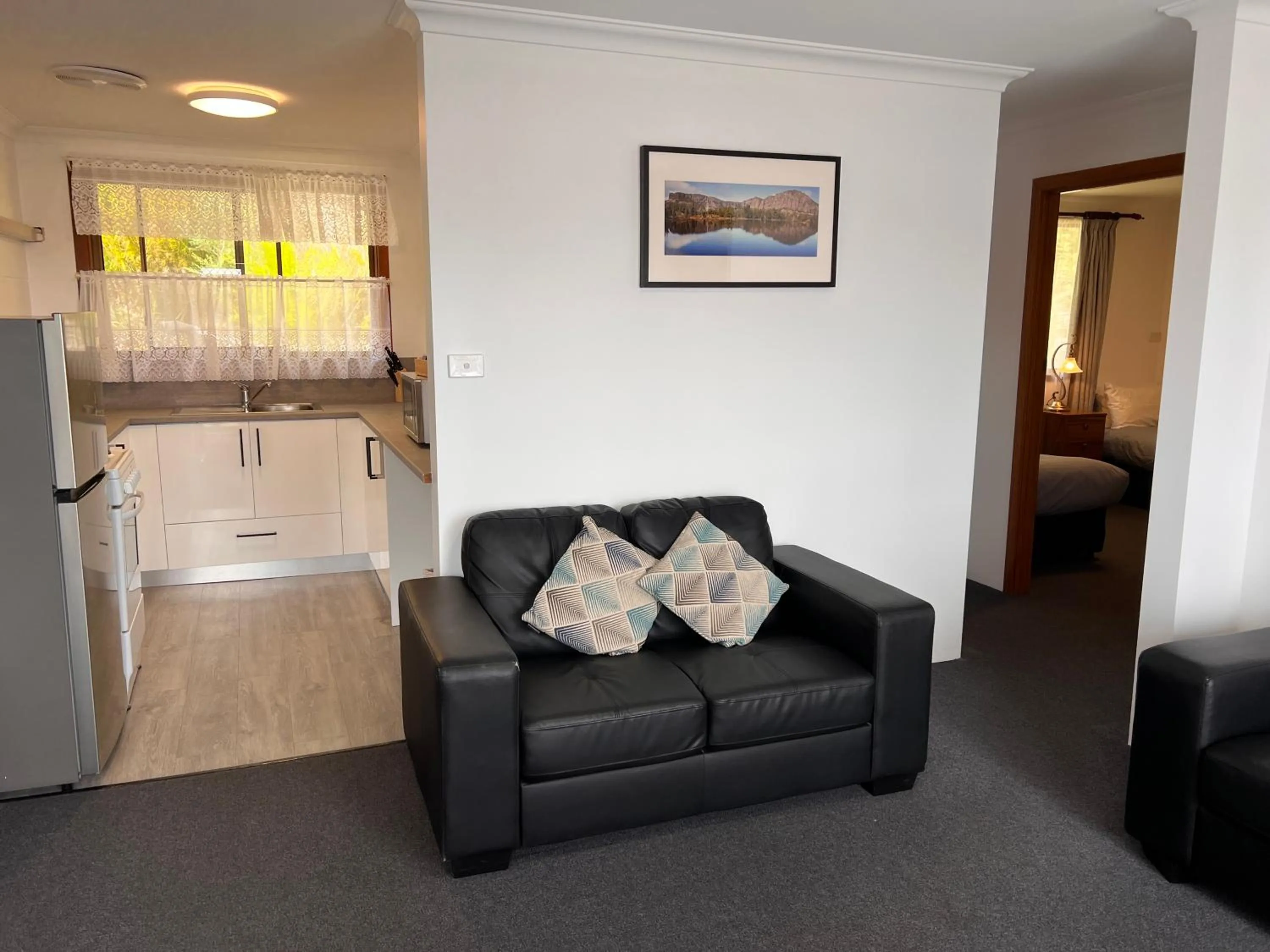 Regatta Point Tavern & Holiday Villas