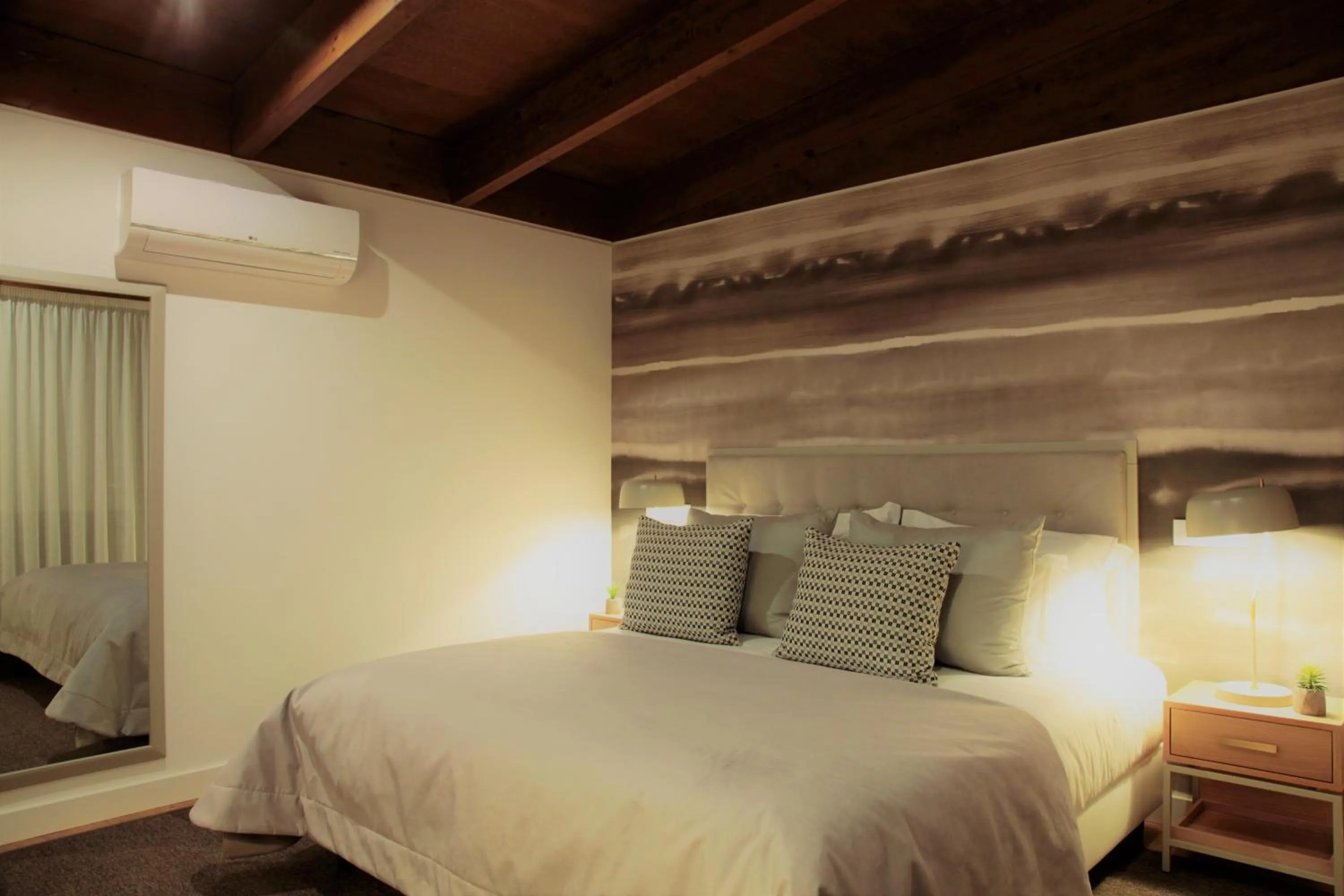 Bedroom, Bed in West Cliffs Ocean and Golf Resort