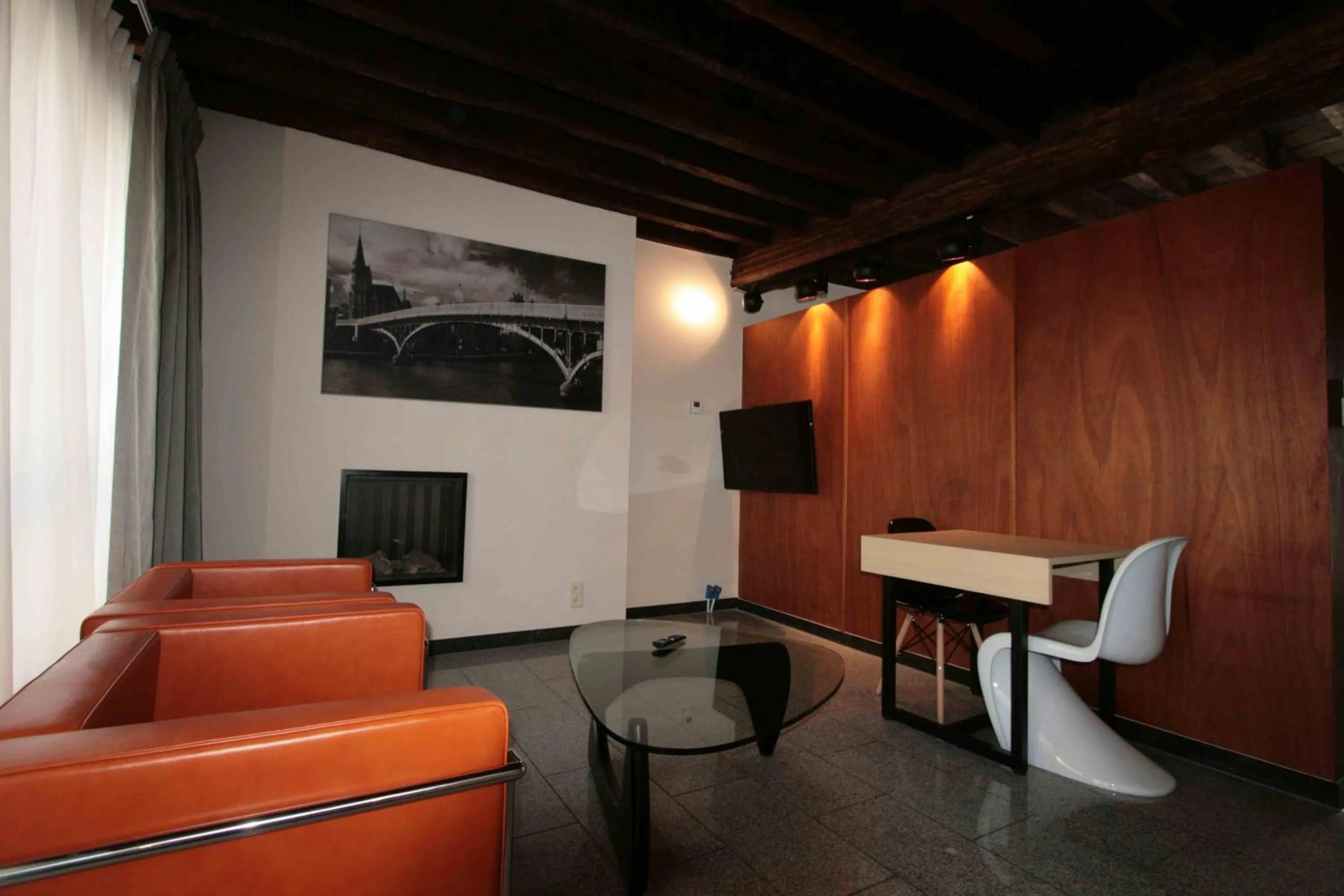 Amosa Liège City Centre Apart Regence 10