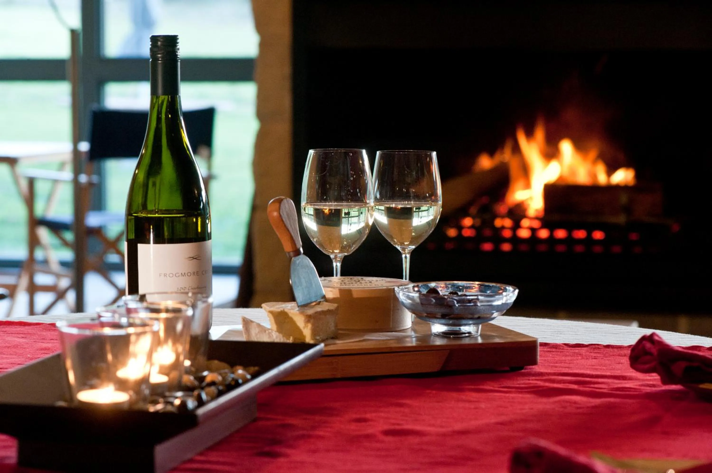 Evening entertainment in Tallawarra Homestead