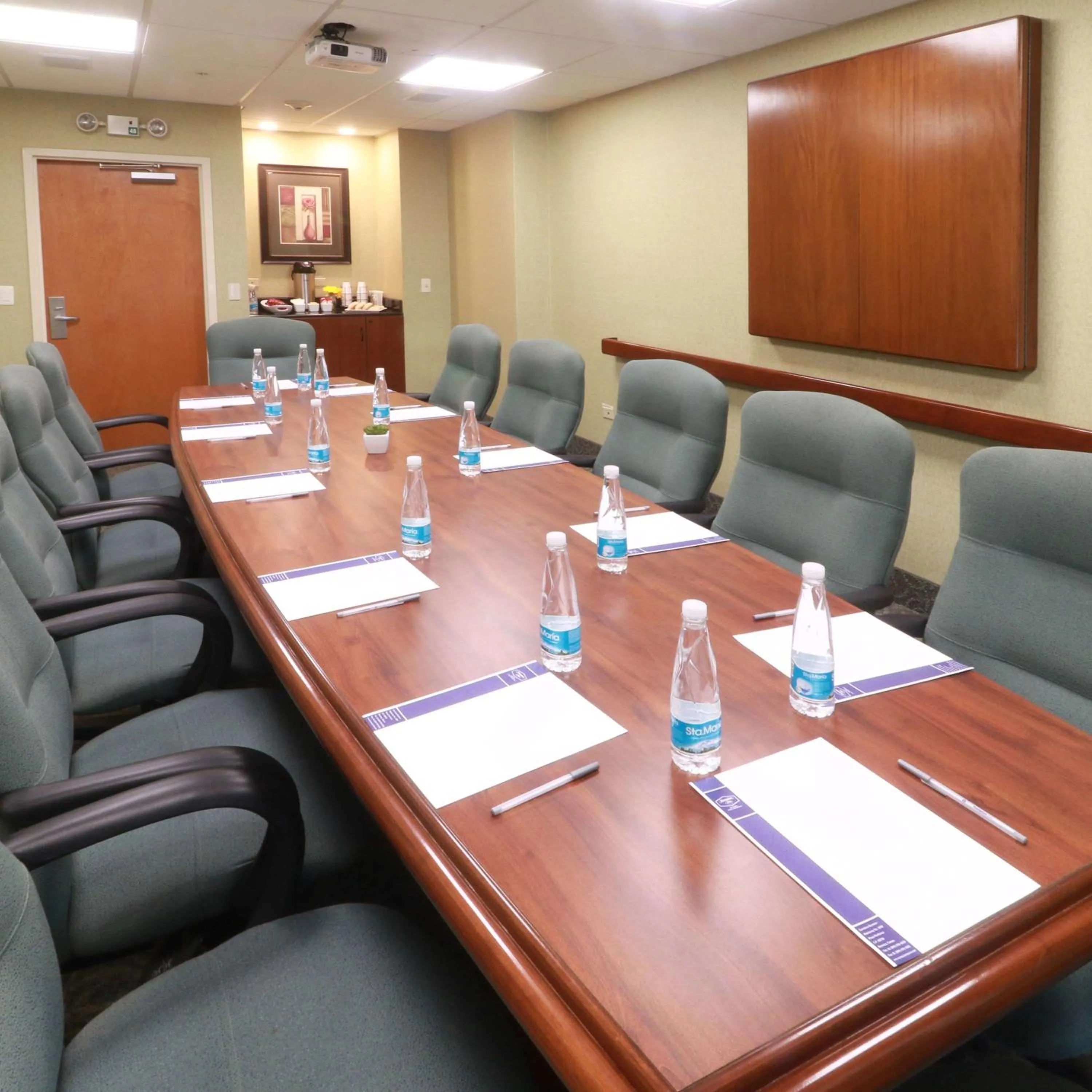 Meeting/conference room in Hampton by Hilton Reynosa Zona Industrial
