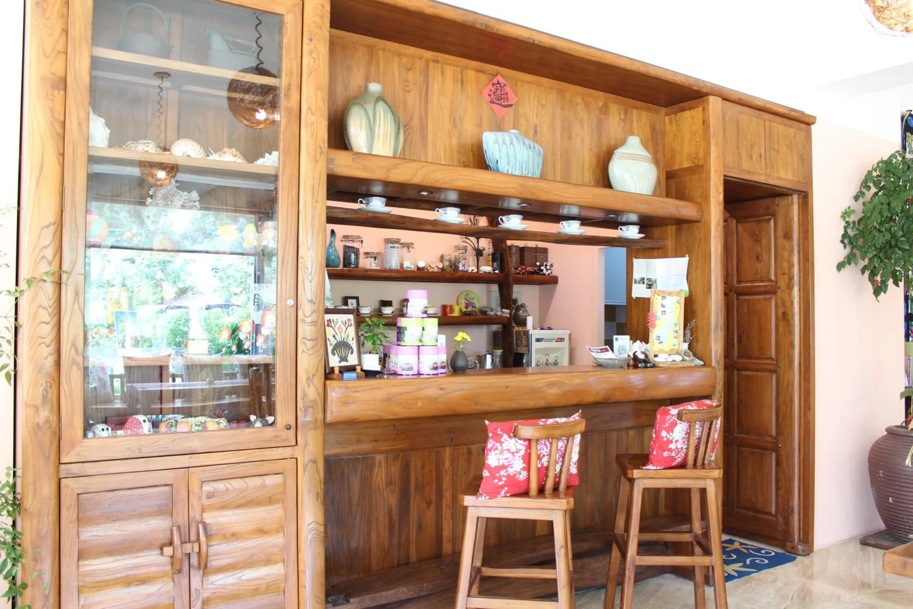 Restaurant/places to eat in Pretty Sun B&B