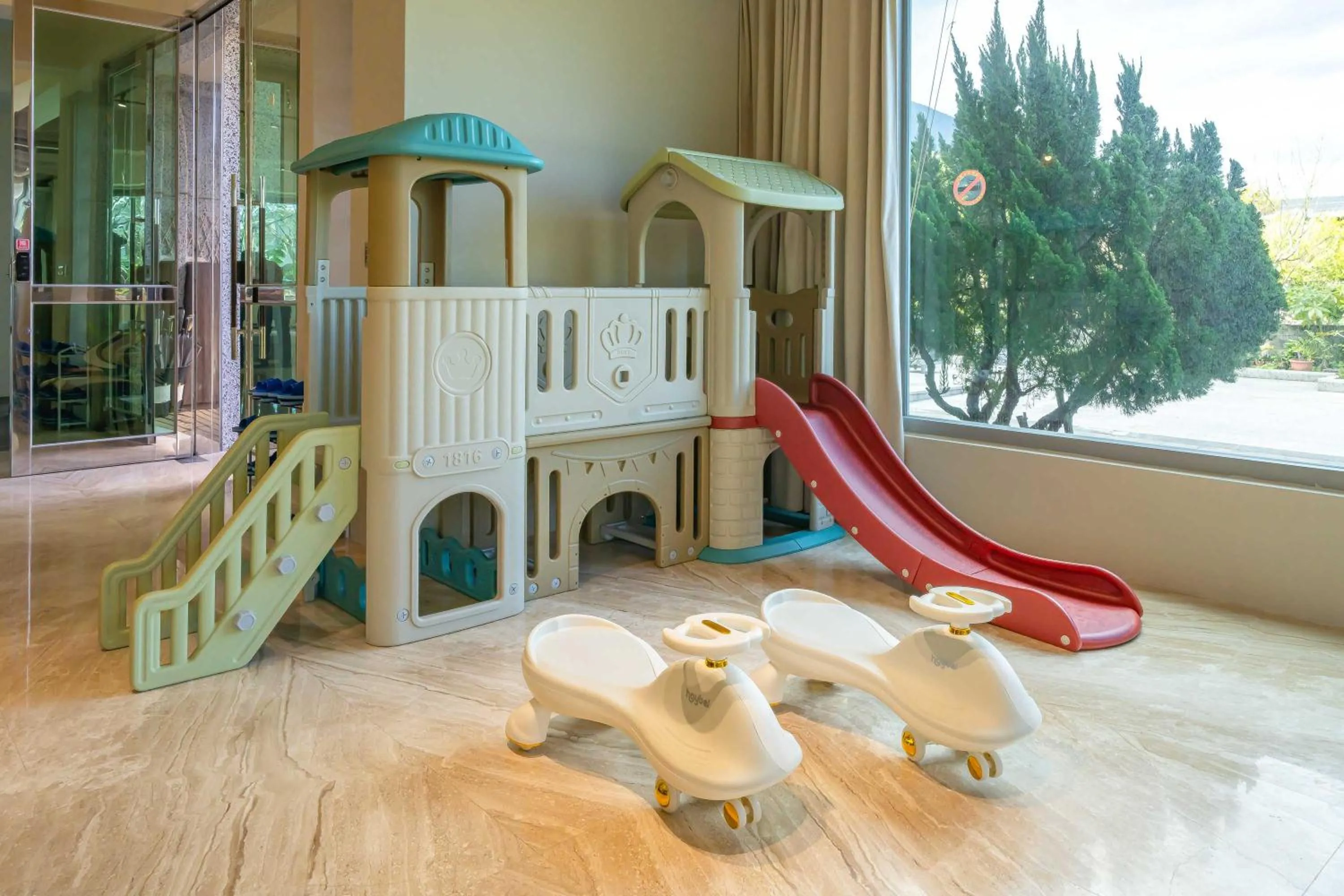 美麗晨曦民宿-附停車位 近慈濟