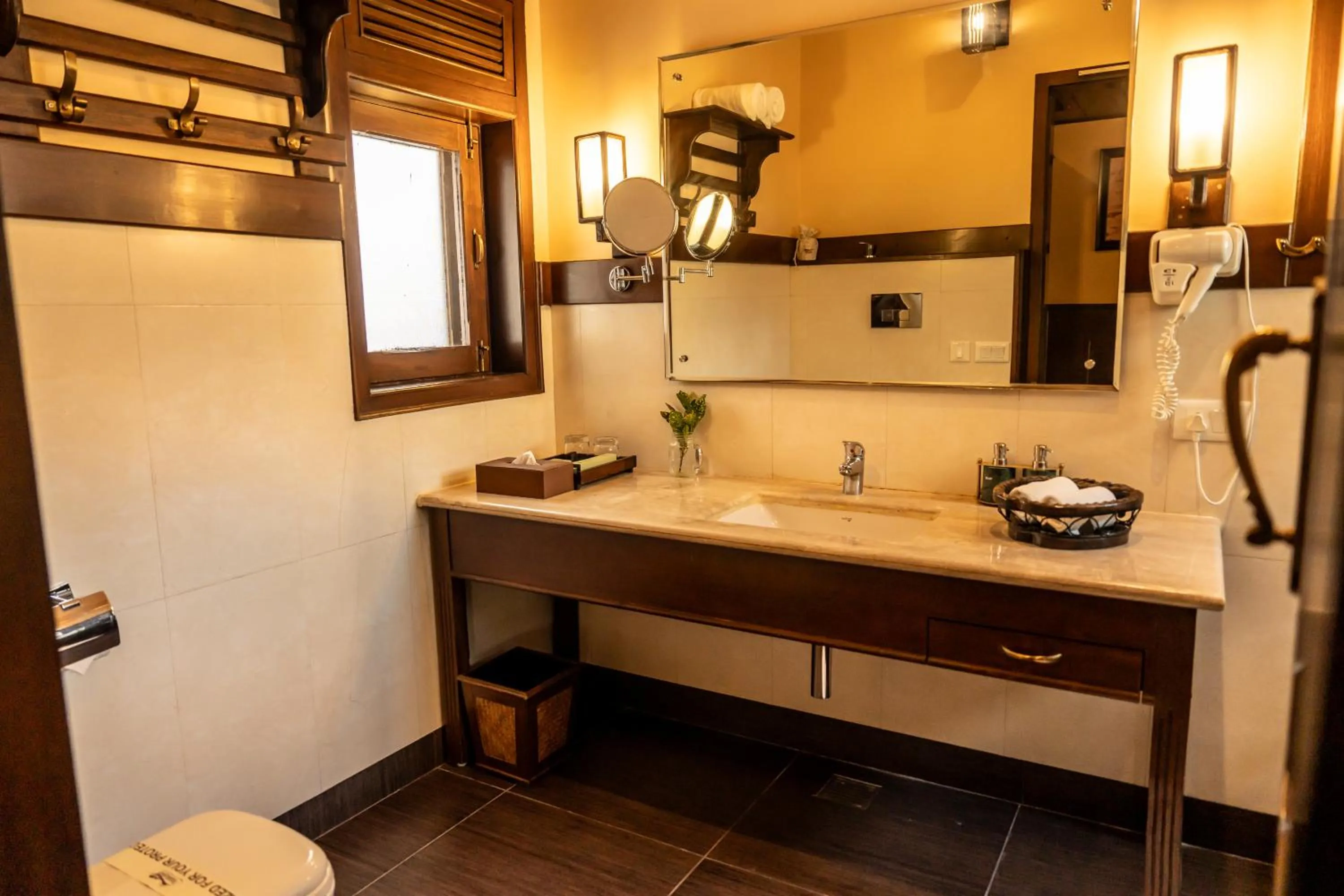 Bathroom in Aahana Resort - Jim Corbett
