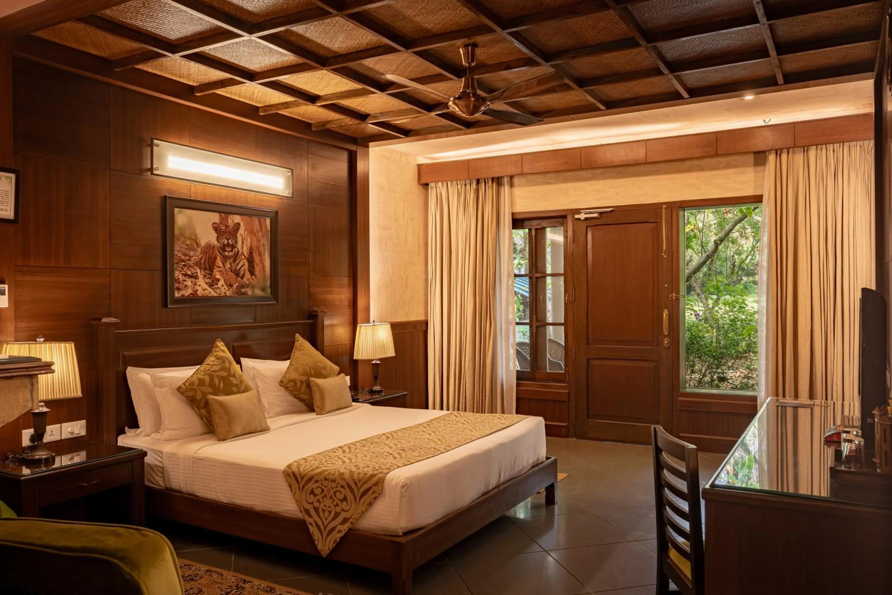 Bedroom, Bed in Aahana Resort - Jim Corbett