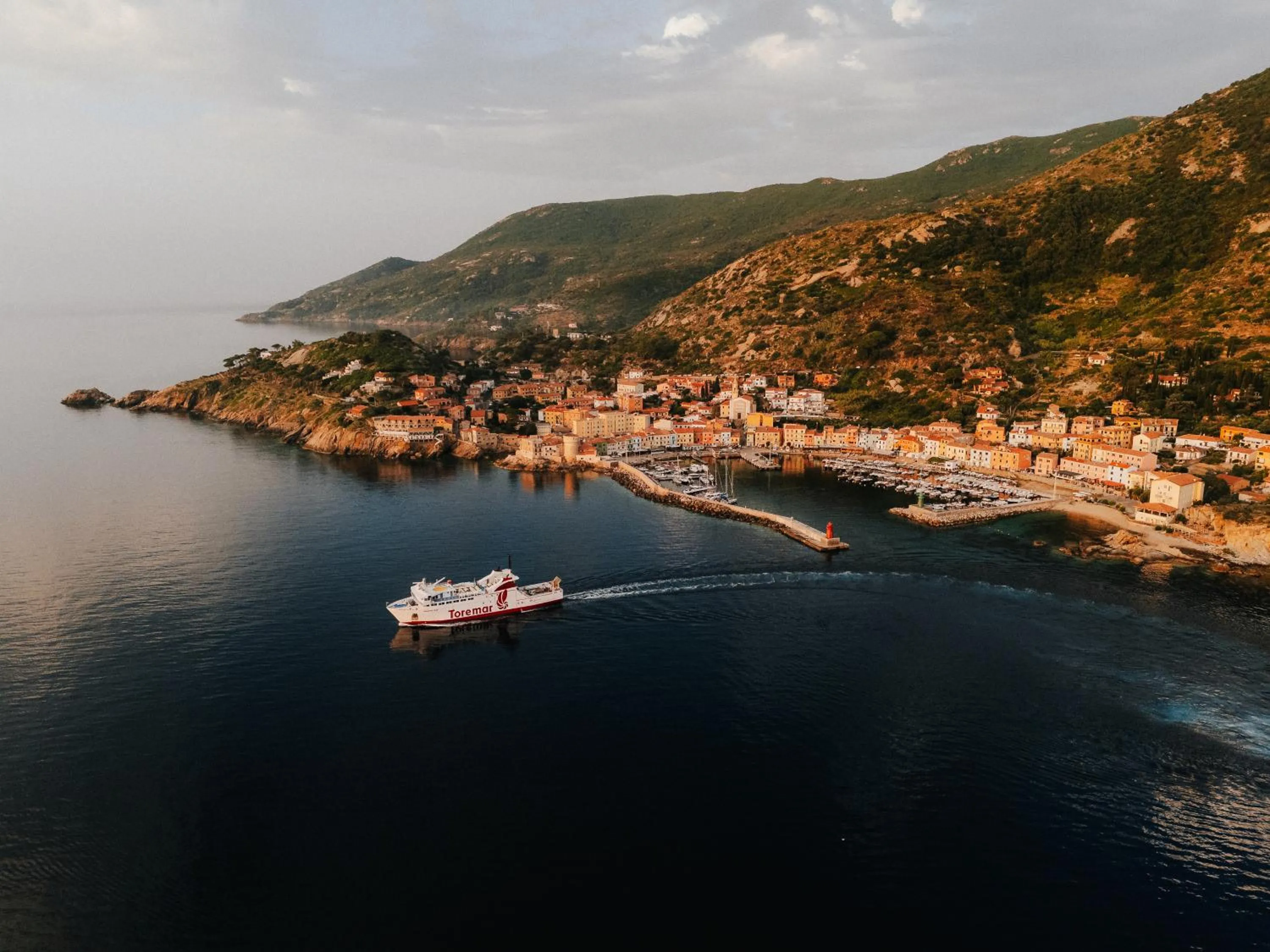 Location in LA GUARDIA Hotel