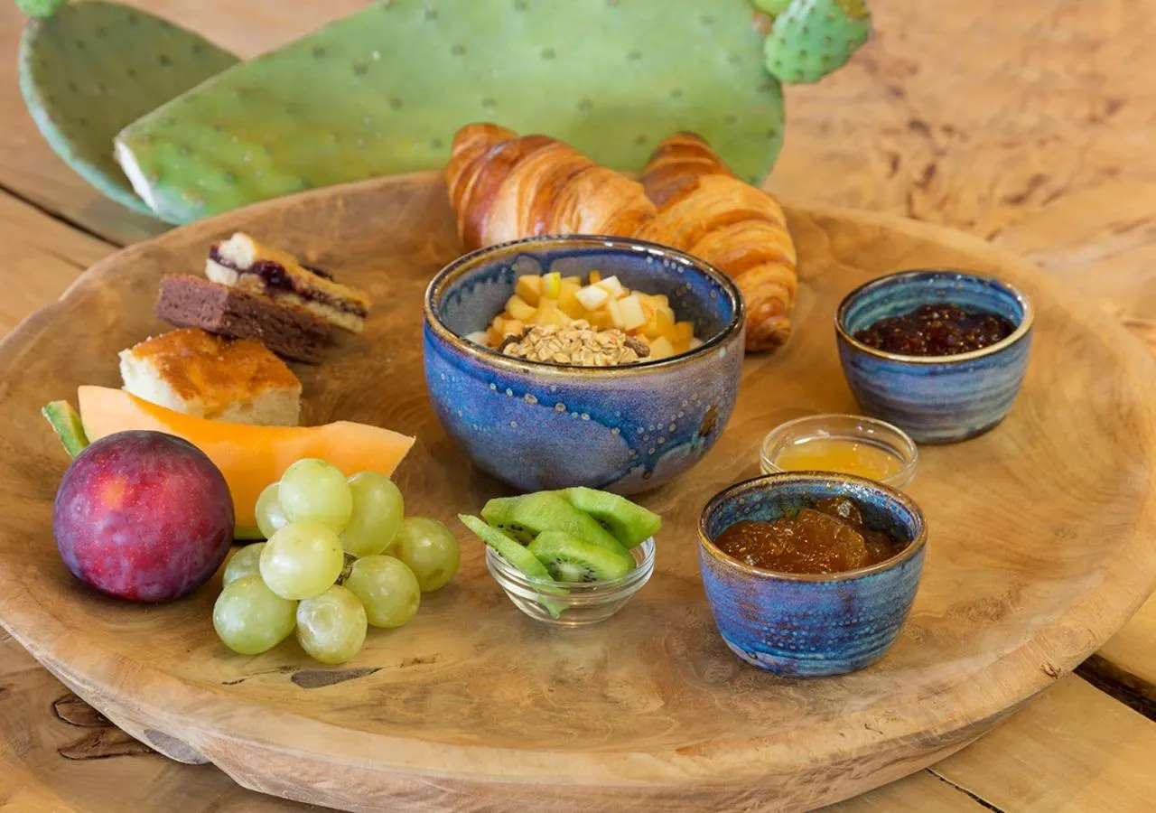 Breakfast in LA GUARDIA Hotel