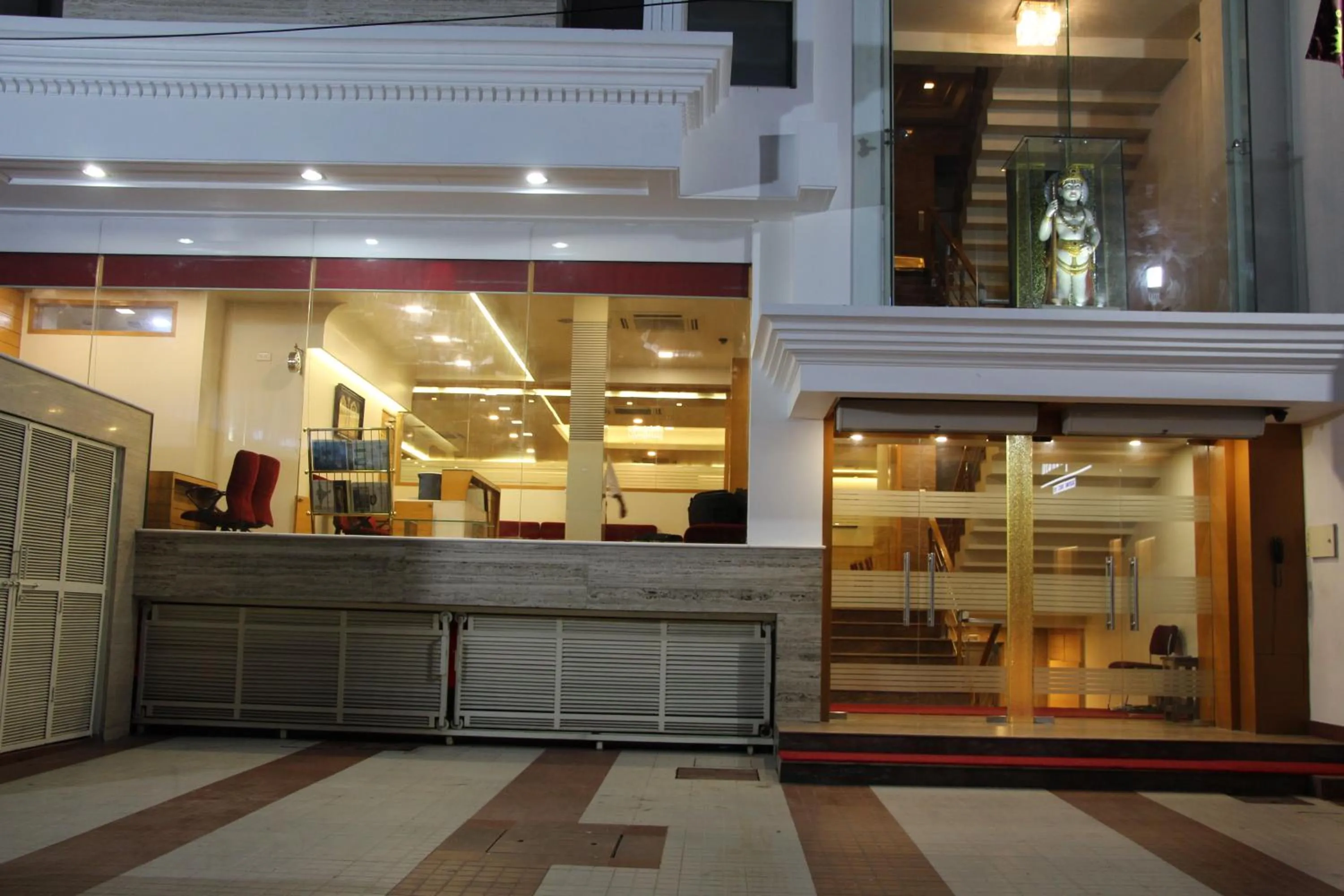 Facade/entrance in Hotel Dasaprakash